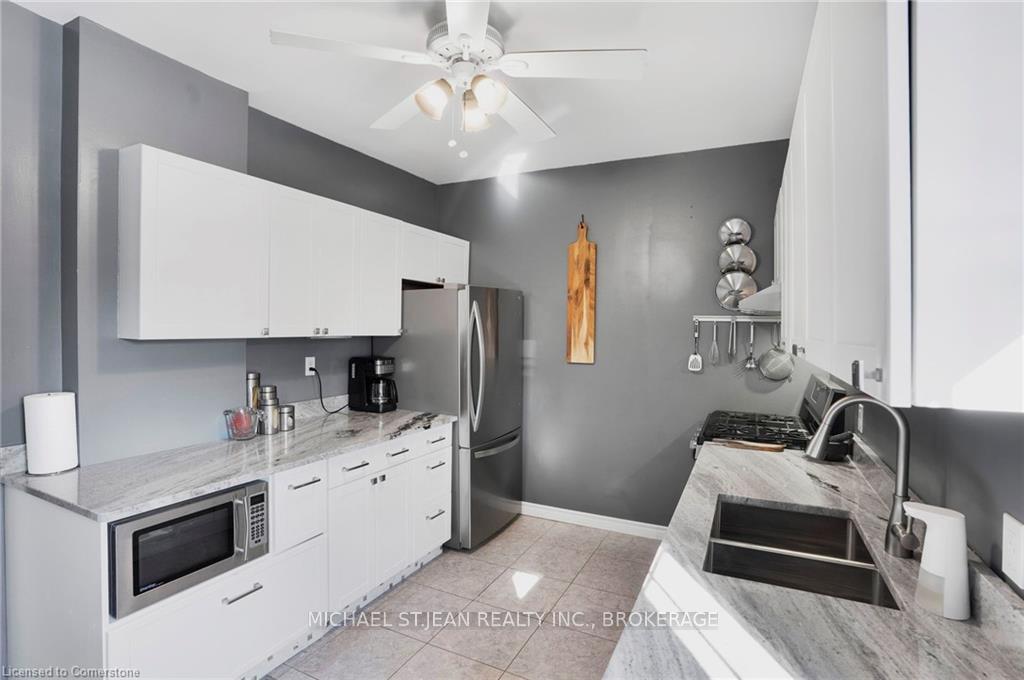 Photo 9 of 158 Avondale Street, Hamilton, Crown Point — HOMEH