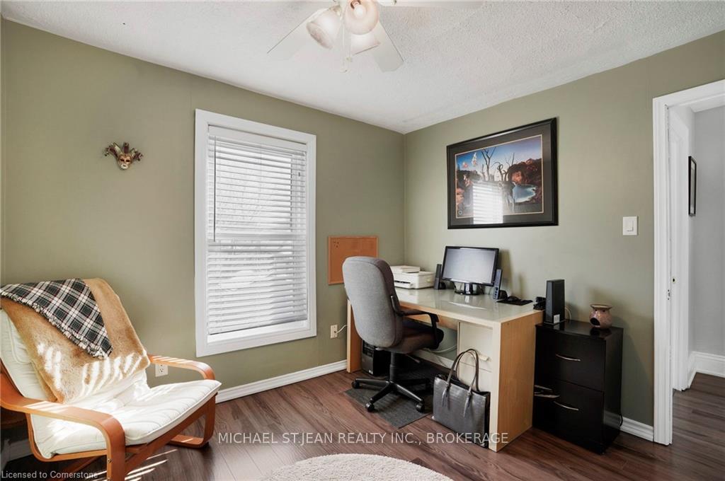 Photo 17 of 158 Avondale Street, Hamilton, Crown Point — HOMEH
