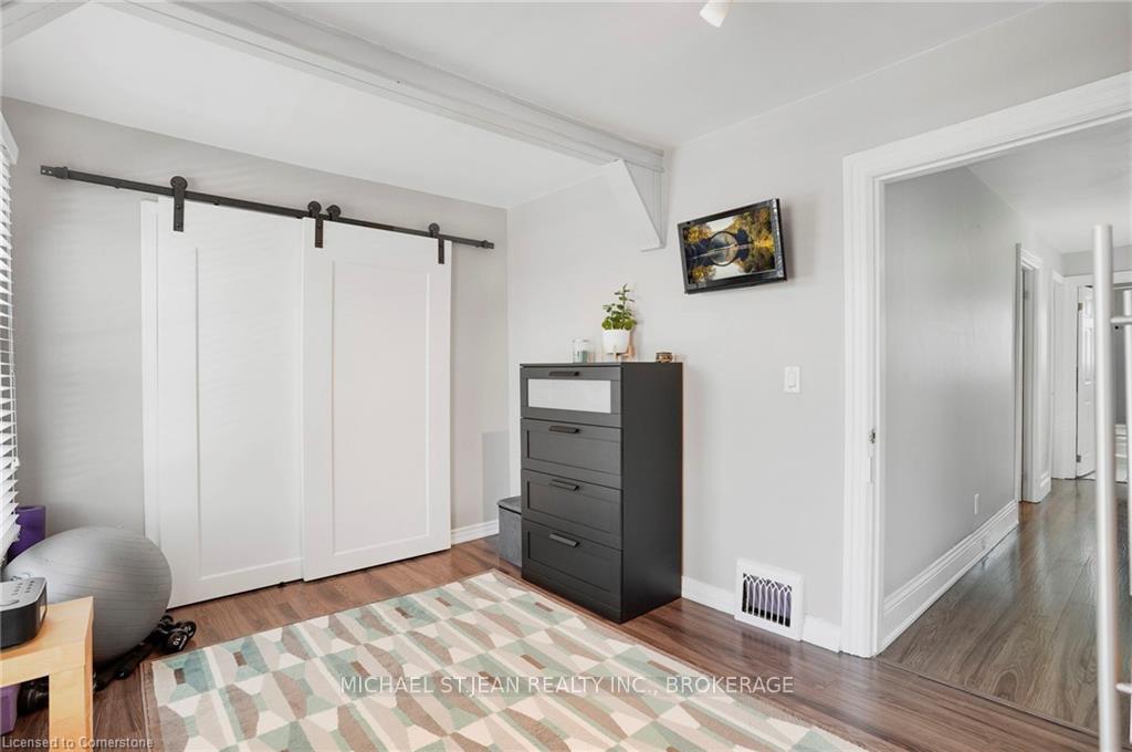 Photo 21 of 158 Avondale Street, Hamilton, Crown Point — HOMEH