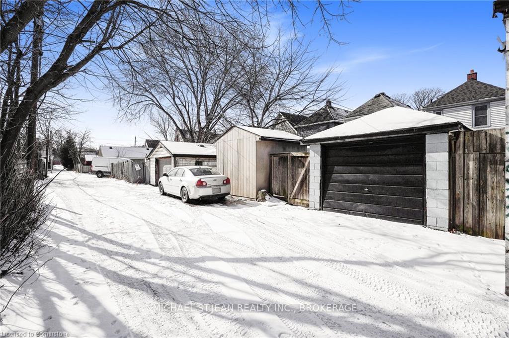 Photo 35 of 158 Avondale Street, Hamilton, Crown Point — HOMEH