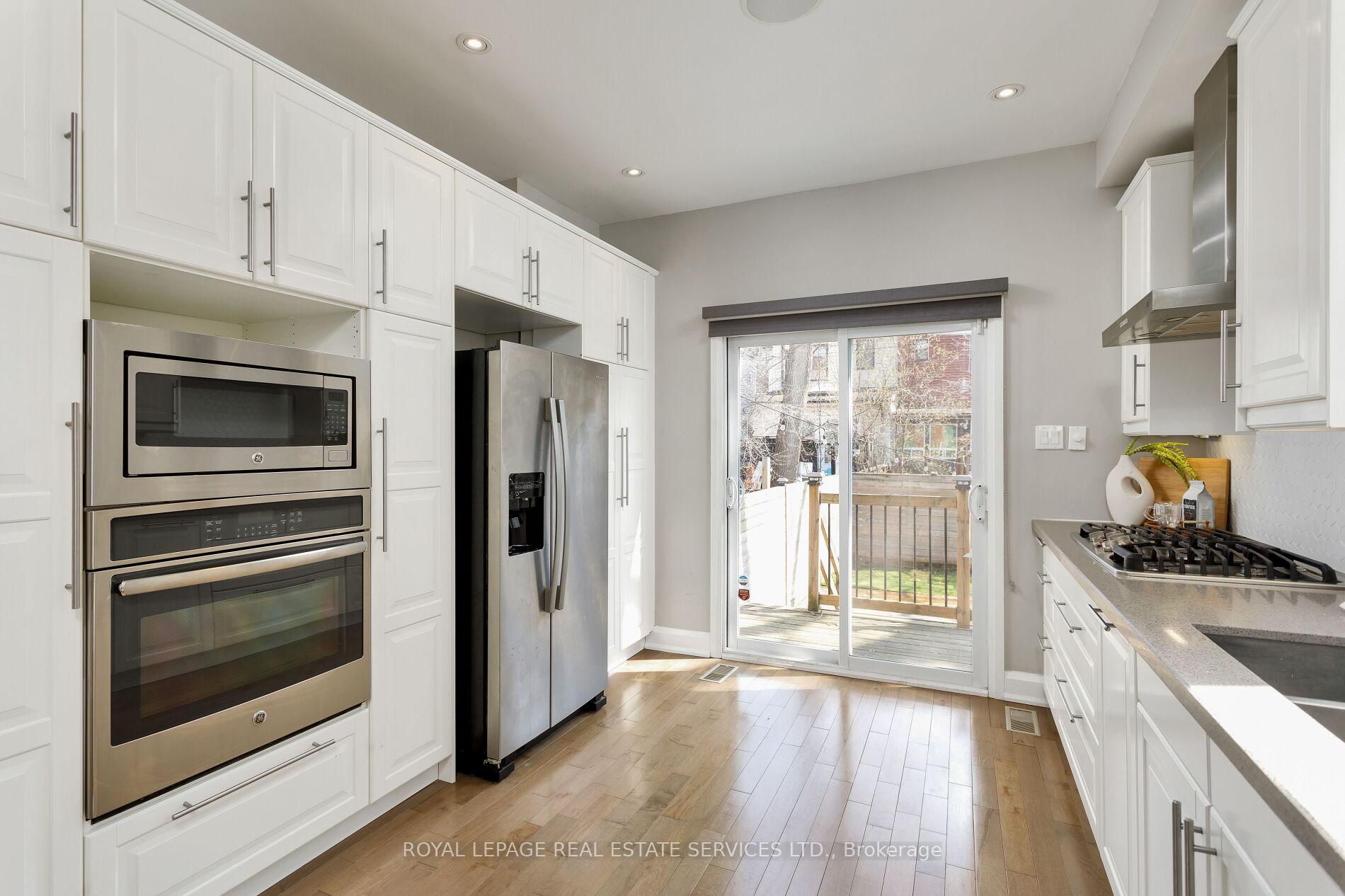 Photo 17 of 45 Empire Avenue, Toronto, South Riverdale — HOMEH