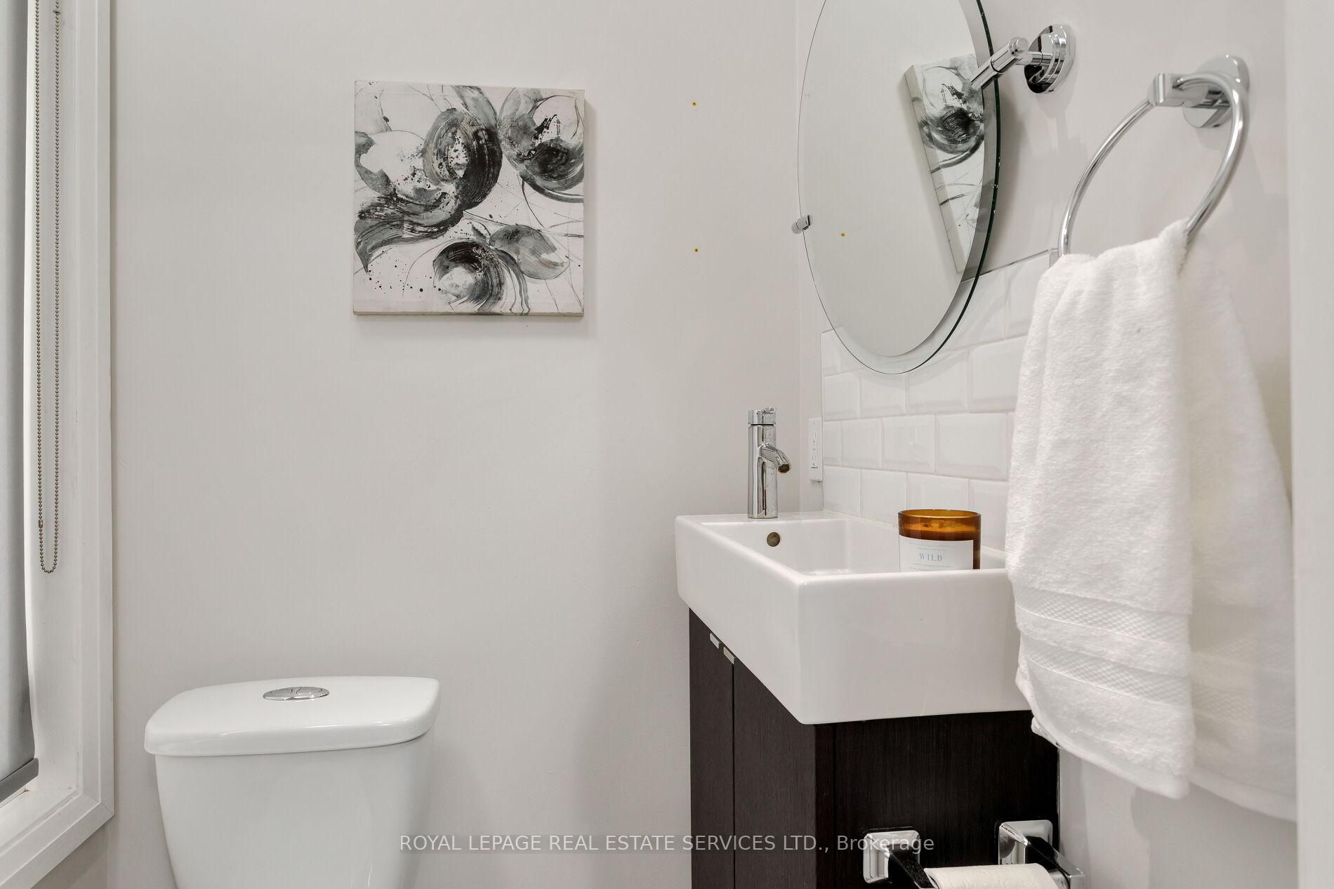 Photo 16 of 45 Empire Avenue, Toronto, South Riverdale — HOMEH