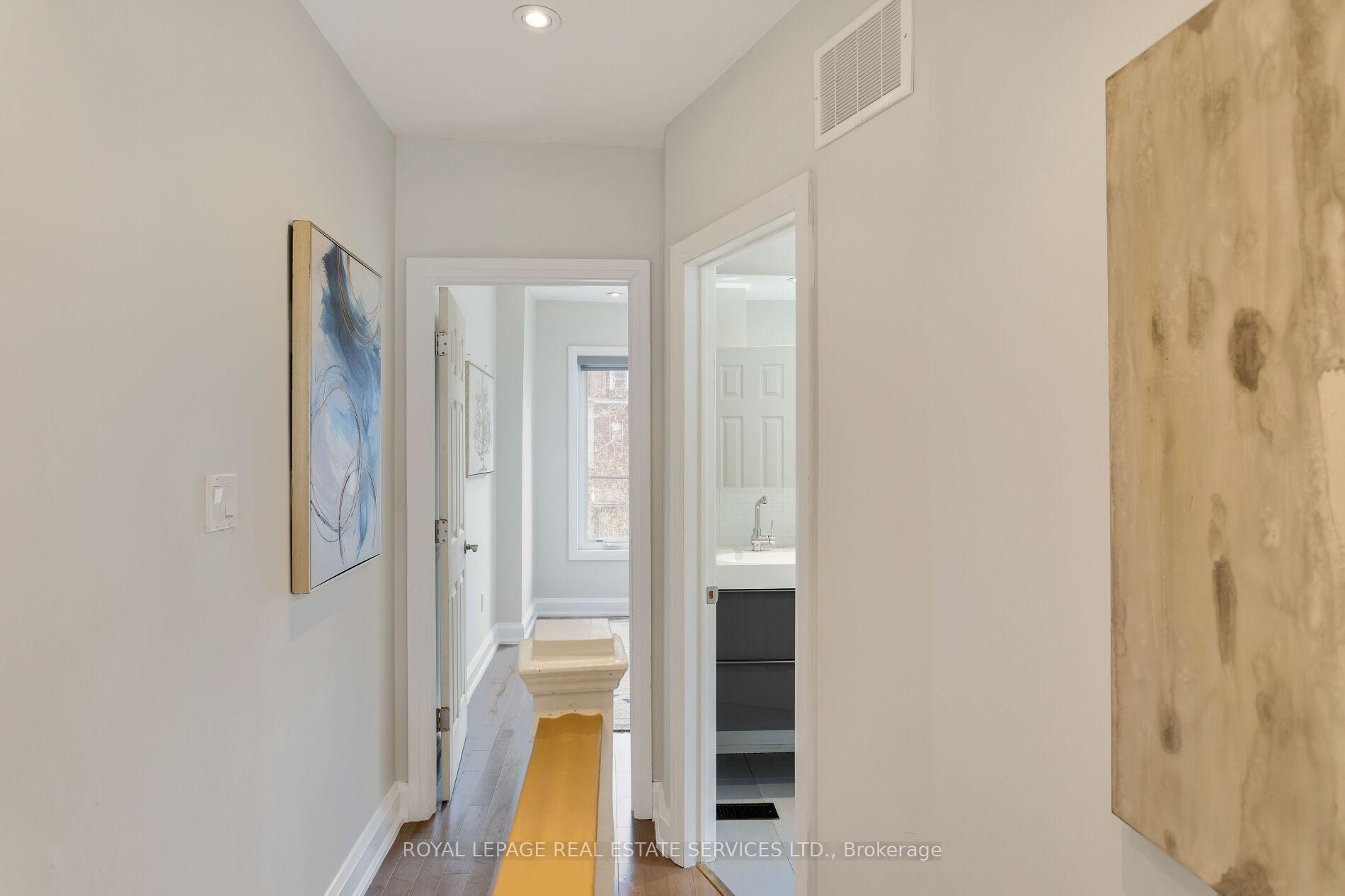 Photo 19 of 45 Empire Avenue, Toronto, South Riverdale — HOMEH