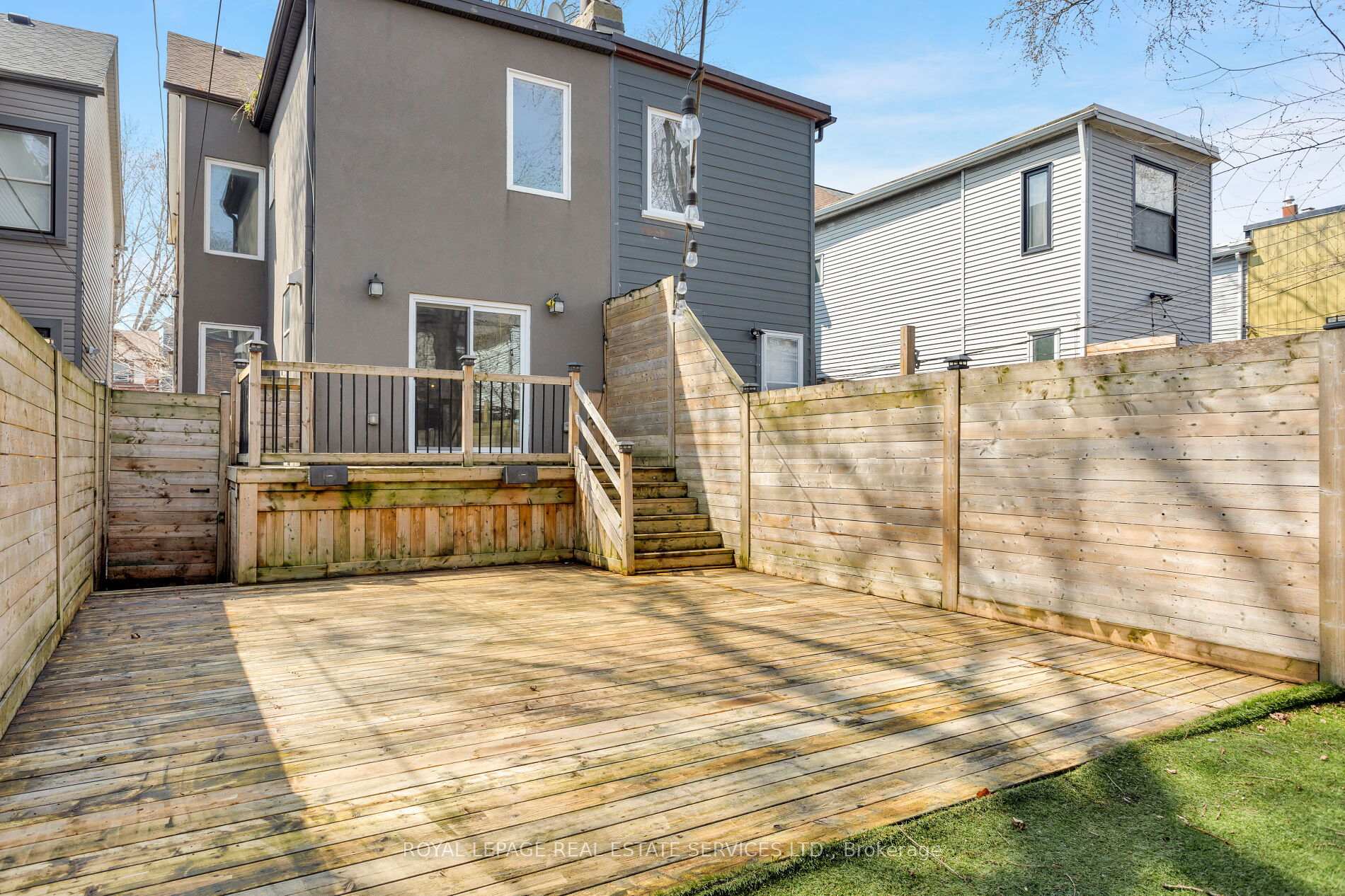 Photo 38 of 45 Empire Avenue, Toronto, South Riverdale — HOMEH