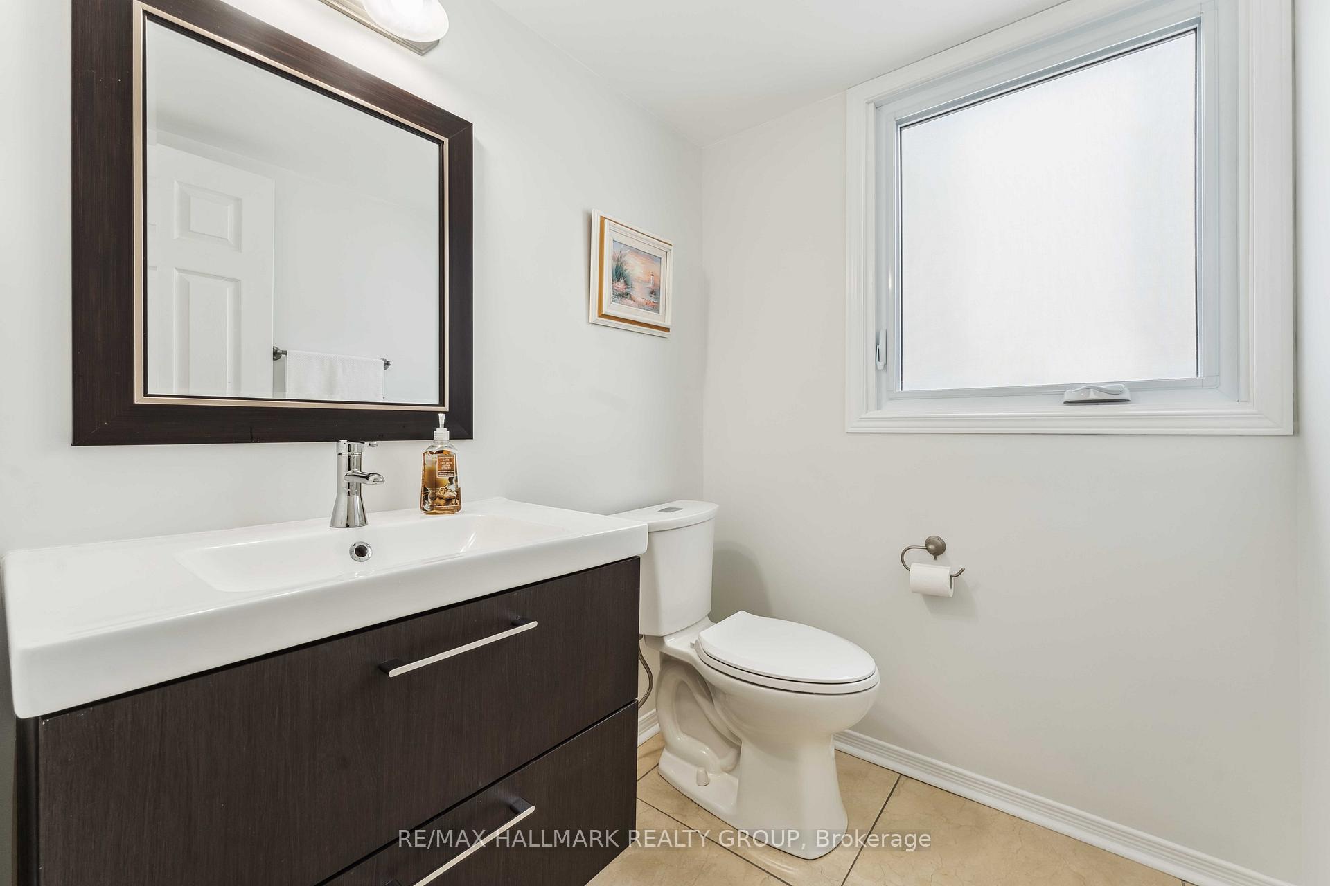 Photo 5 of 1465 Michaelsem Street, Ottawa, Chateauneuf — HOMEH