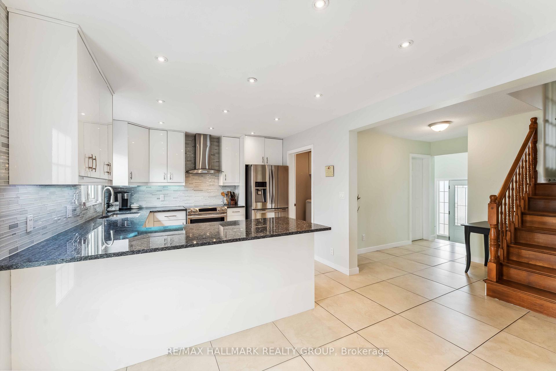 Photo 8 of 1465 Michaelsem Street, Ottawa, Chateauneuf — HOMEH