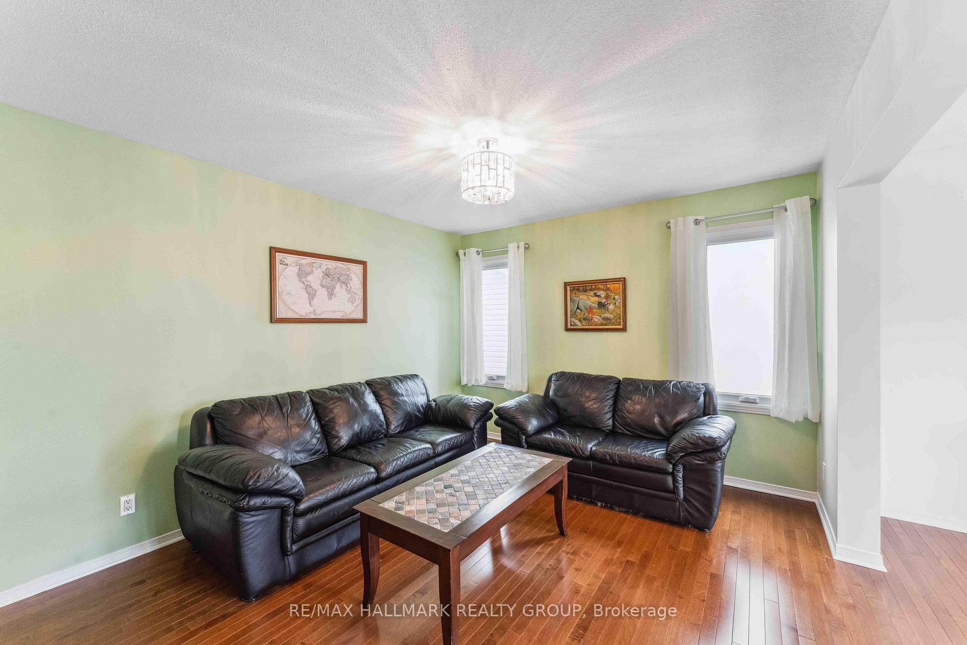 Photo 16 of 1465 Michaelsem Street, Ottawa, Chateauneuf — HOMEH