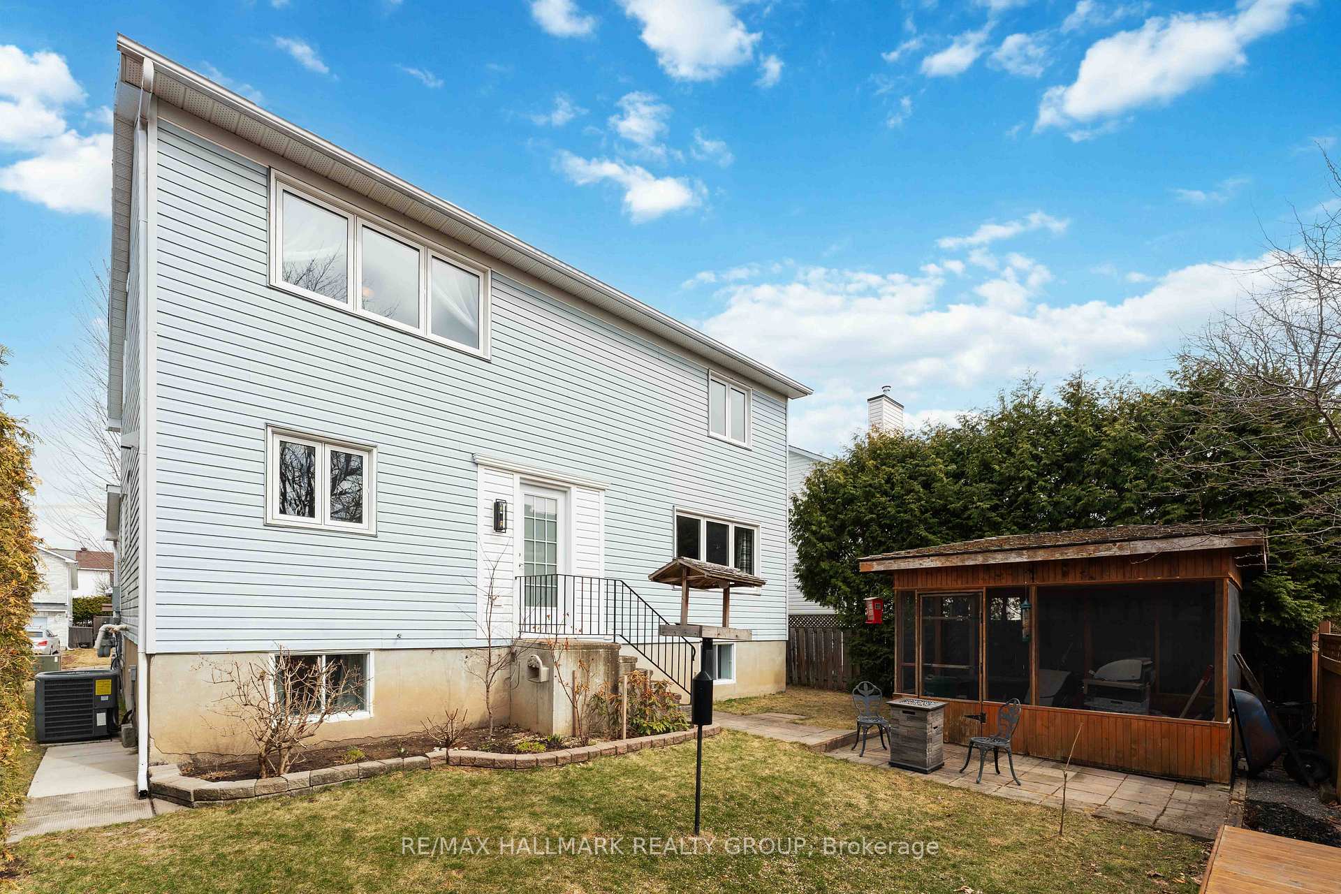 Photo 42 of 1465 Michaelsem Street, Ottawa, Chateauneuf — HOMEH
