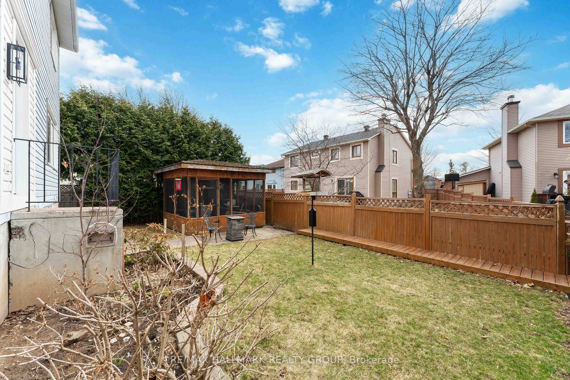 Photo 32 of 1465 Michaelsem Street, Ottawa, Chateauneuf — HOMEH