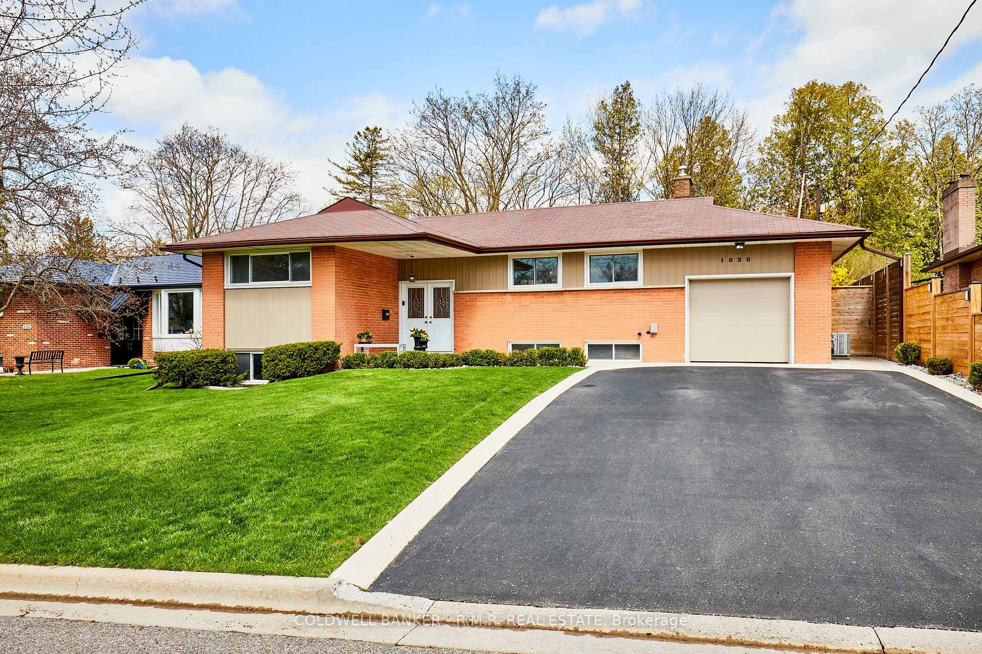 Photo 1 of 1030 Regent Drive, Oshawa, Eastdale — HOMEH