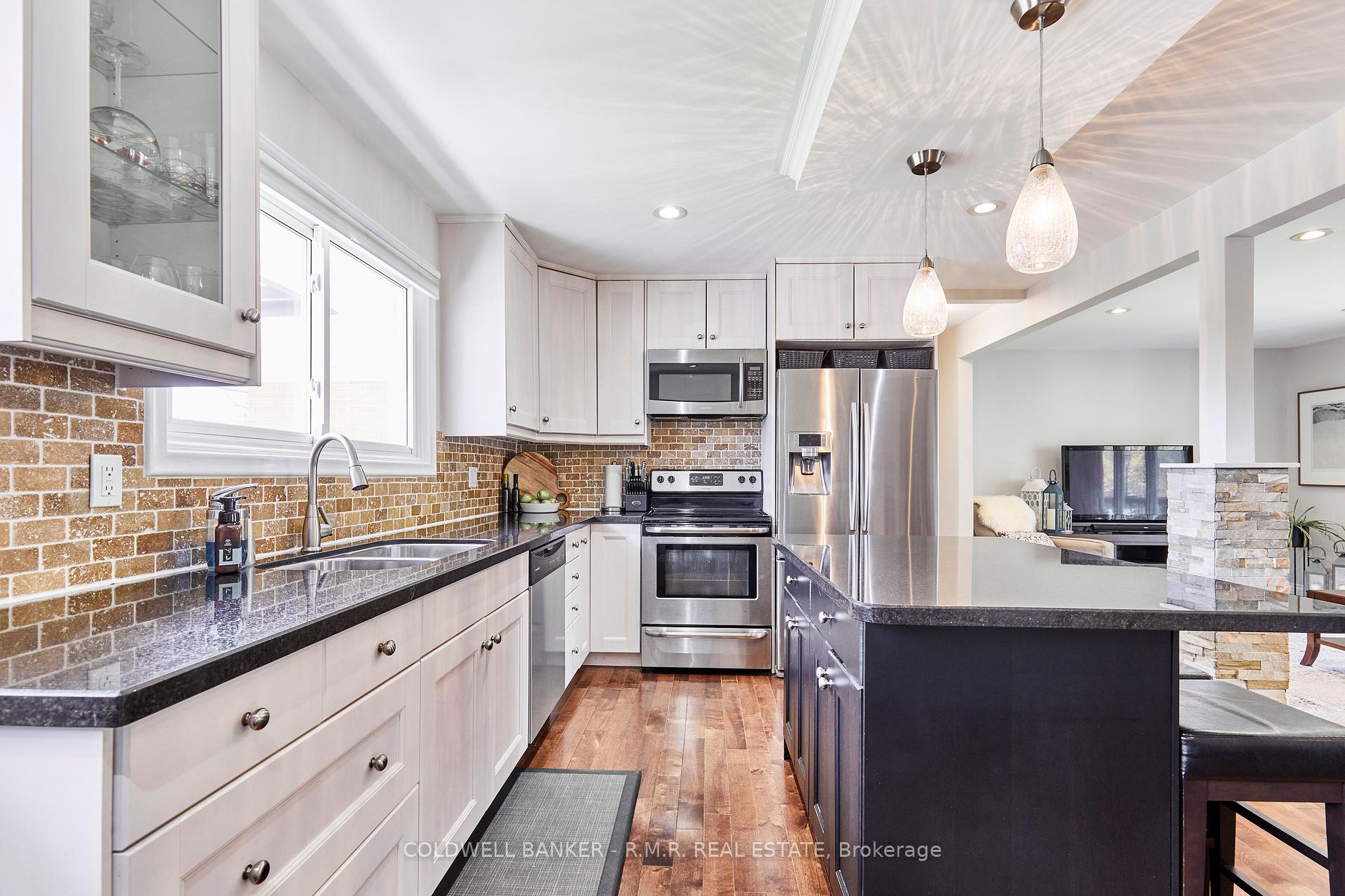 Photo 9 of 1030 Regent Drive, Oshawa, Eastdale — HOMEH
