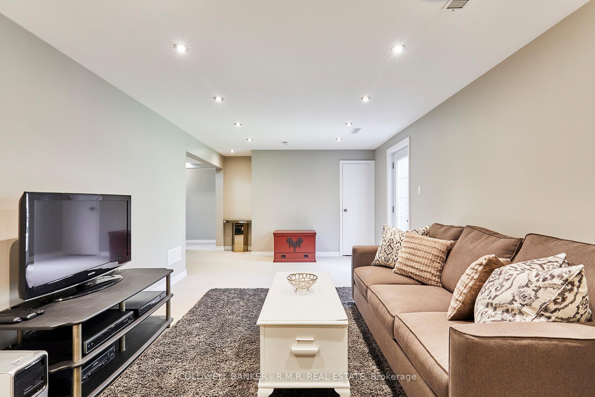 Photo 19 of 1030 Regent Drive, Oshawa, Eastdale — HOMEH