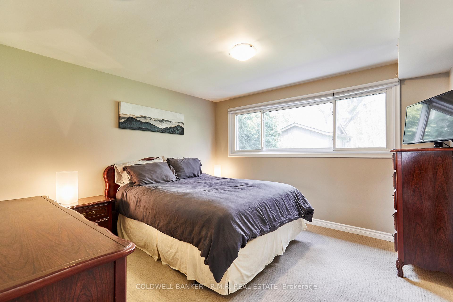 Photo 18 of 1030 Regent Drive, Oshawa, Eastdale — HOMEH