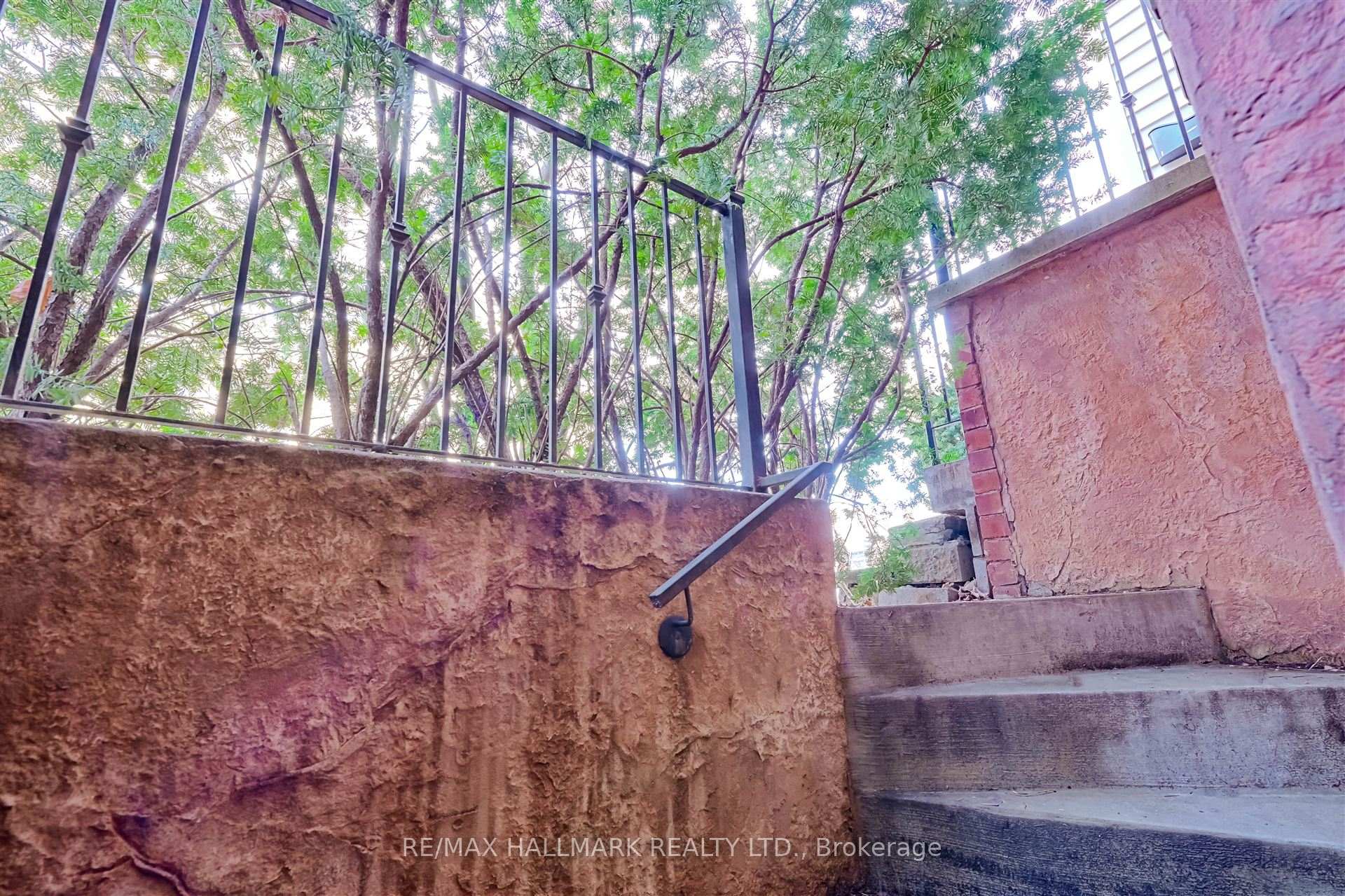 Photo 41 of 5 Mitchell Avenue, Toronto, Niagara — HOMEH