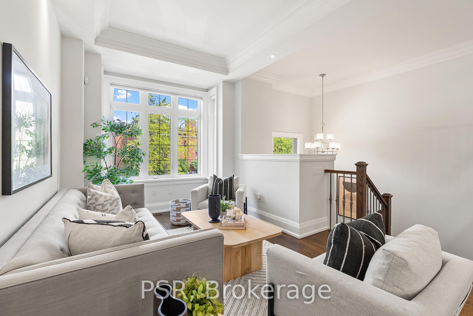 Photo 2 of 597B Old Orchard Grove, Toronto, Bedford Park-Nortown — HOMEH