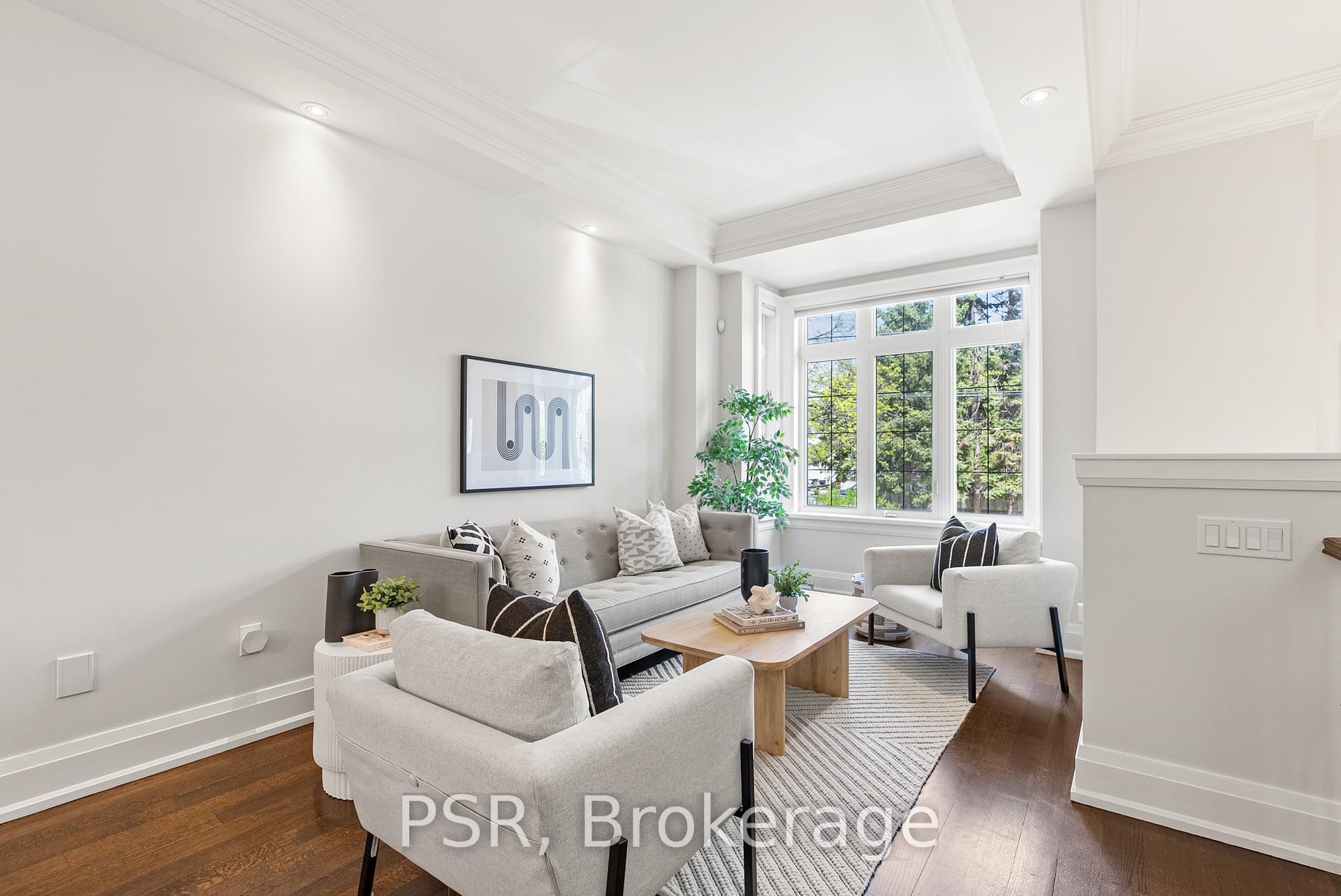 Photo 6 of 597B Old Orchard Grove, Toronto, Bedford Park-Nortown — HOMEH