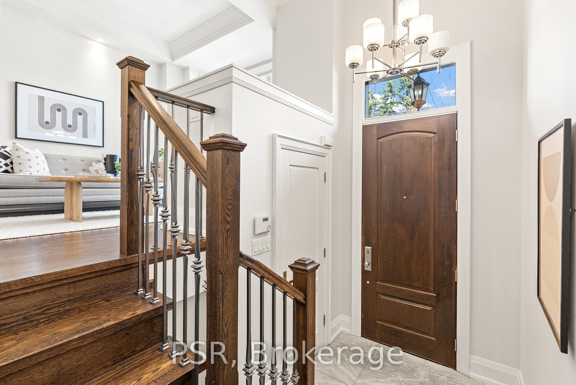 Photo 5 of 597B Old Orchard Grove, Toronto, Bedford Park-Nortown — HOMEH