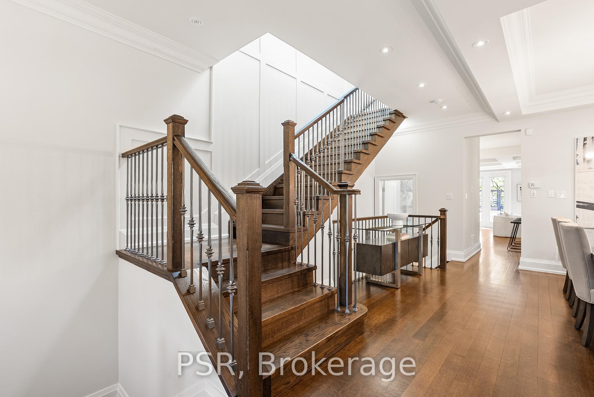 Photo 11 of 597B Old Orchard Grove, Toronto, Bedford Park-Nortown — HOMEH