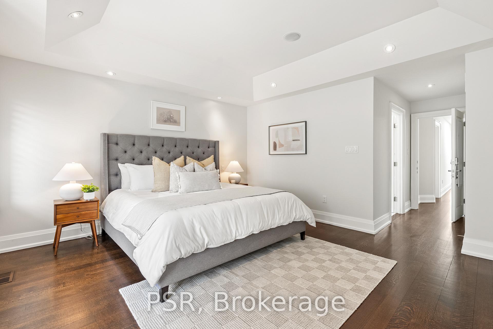 Photo 38 of 597B Old Orchard Grove, Toronto, Bedford Park-Nortown — HOMEH