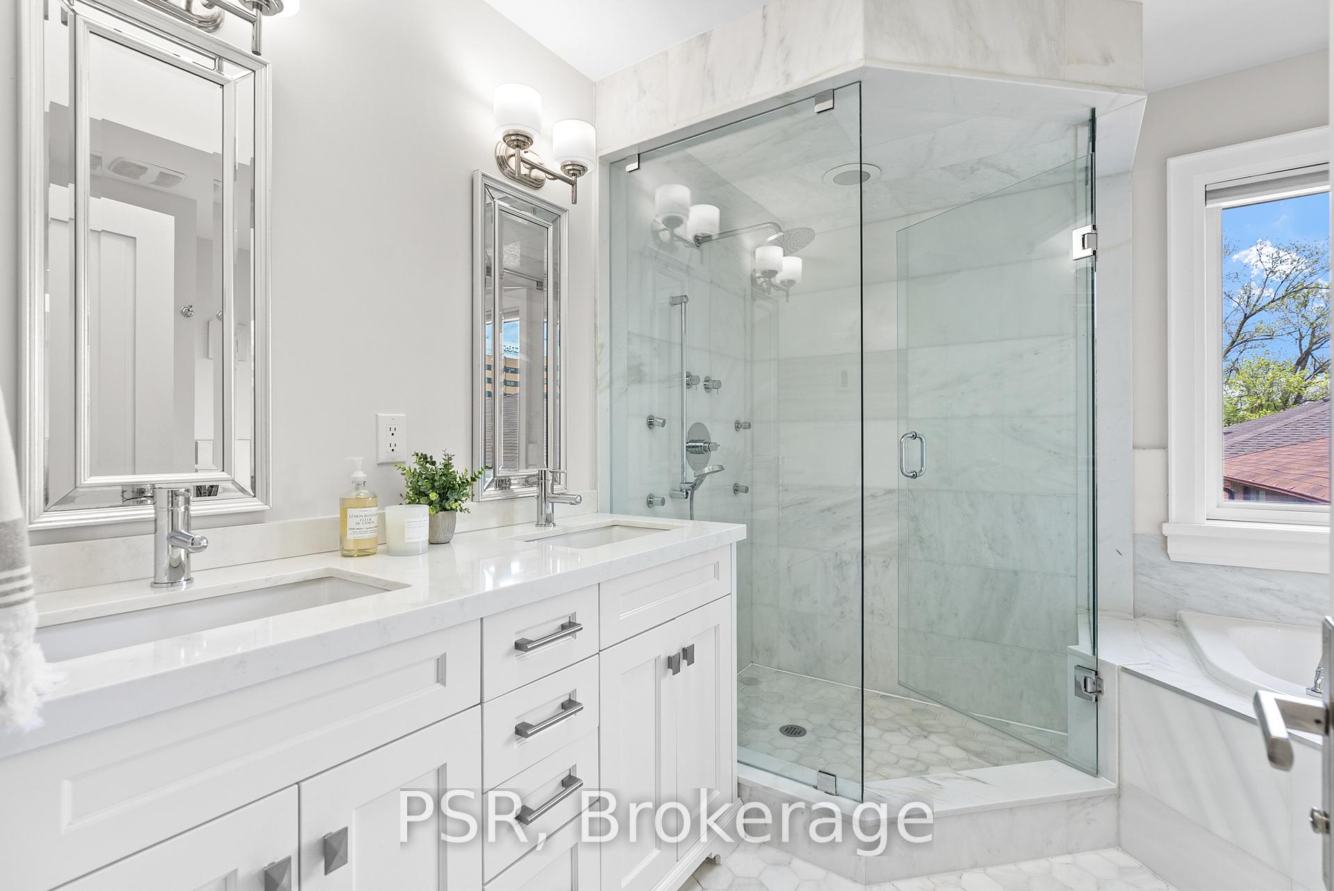 Photo 19 of 597B Old Orchard Grove, Toronto, Bedford Park-Nortown — HOMEH