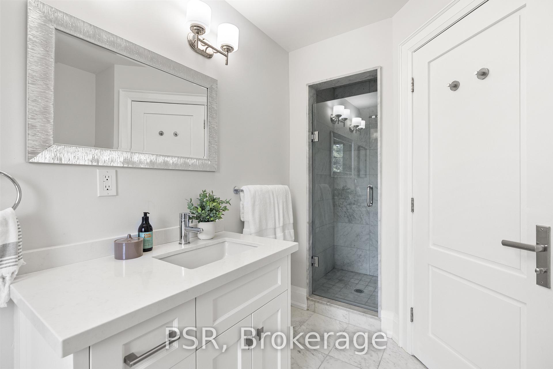 Photo 24 of 597B Old Orchard Grove, Toronto, Bedford Park-Nortown — HOMEH