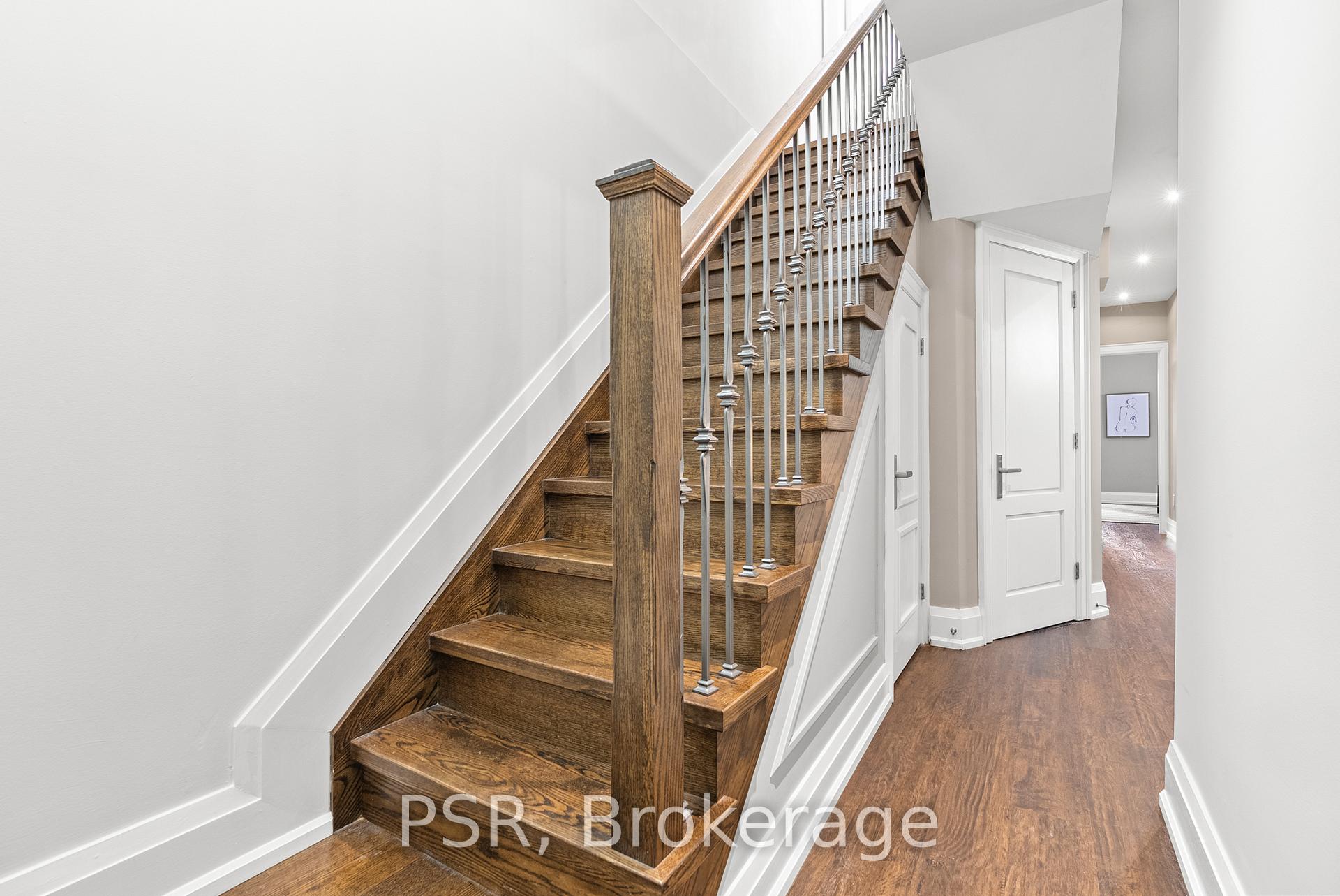 Photo 25 of 597B Old Orchard Grove, Toronto, Bedford Park-Nortown — HOMEH