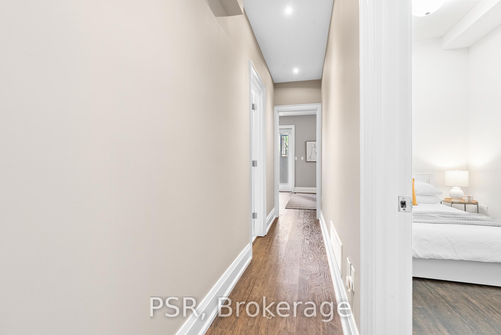 Photo 23 of 597B Old Orchard Grove, Toronto, Bedford Park-Nortown — HOMEH