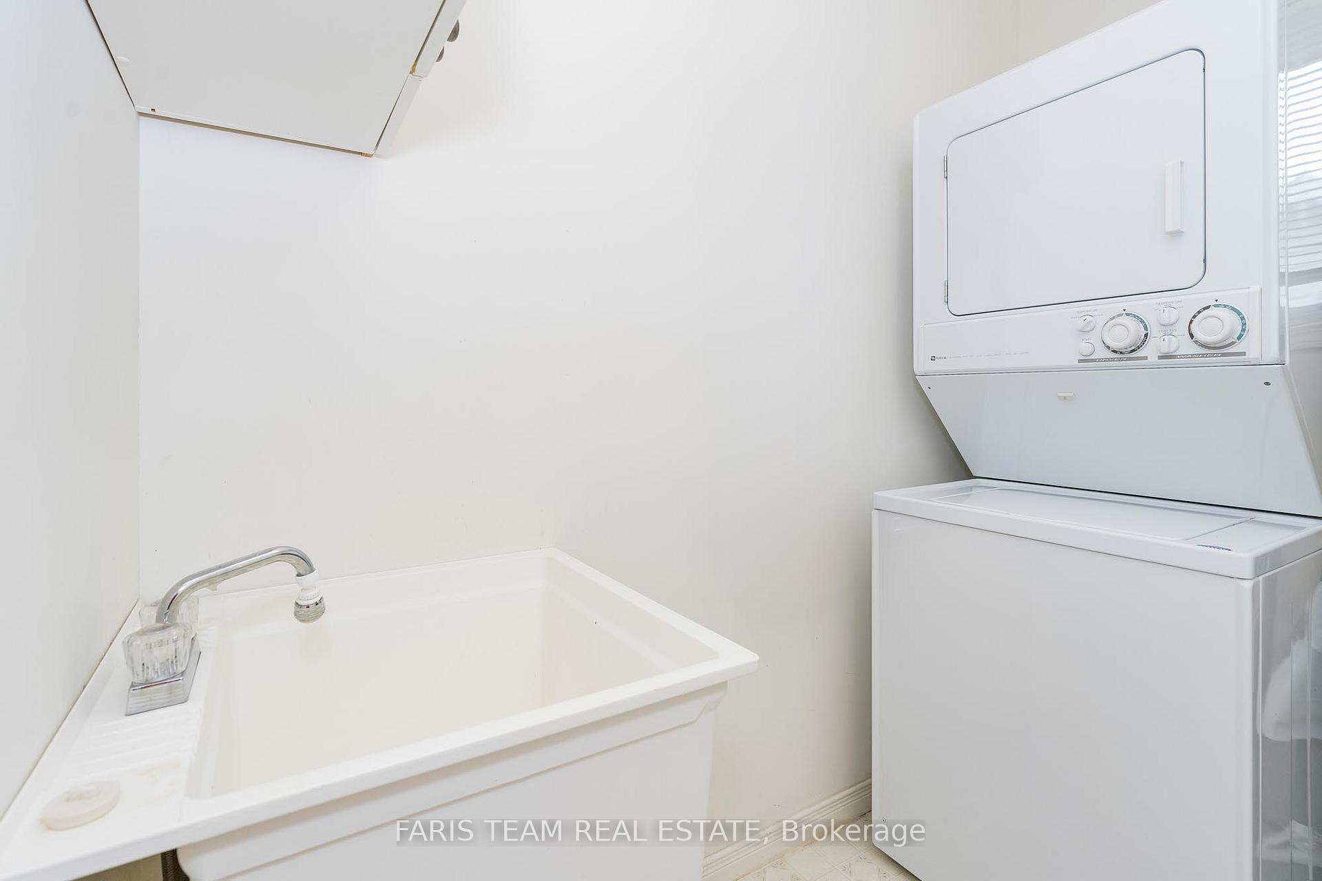 Photo 9 of 45 St James Place, Wasaga Beach — HOMEH