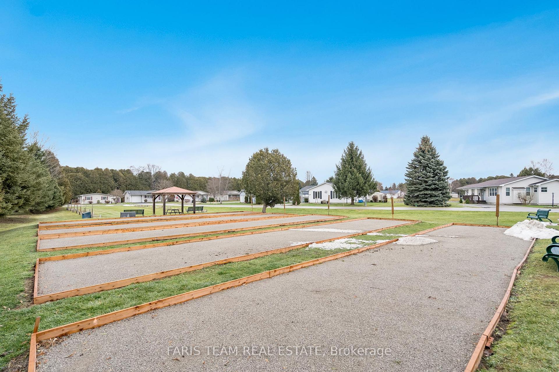 Photo 29 of 45 St James Place, Wasaga Beach — HOMEH