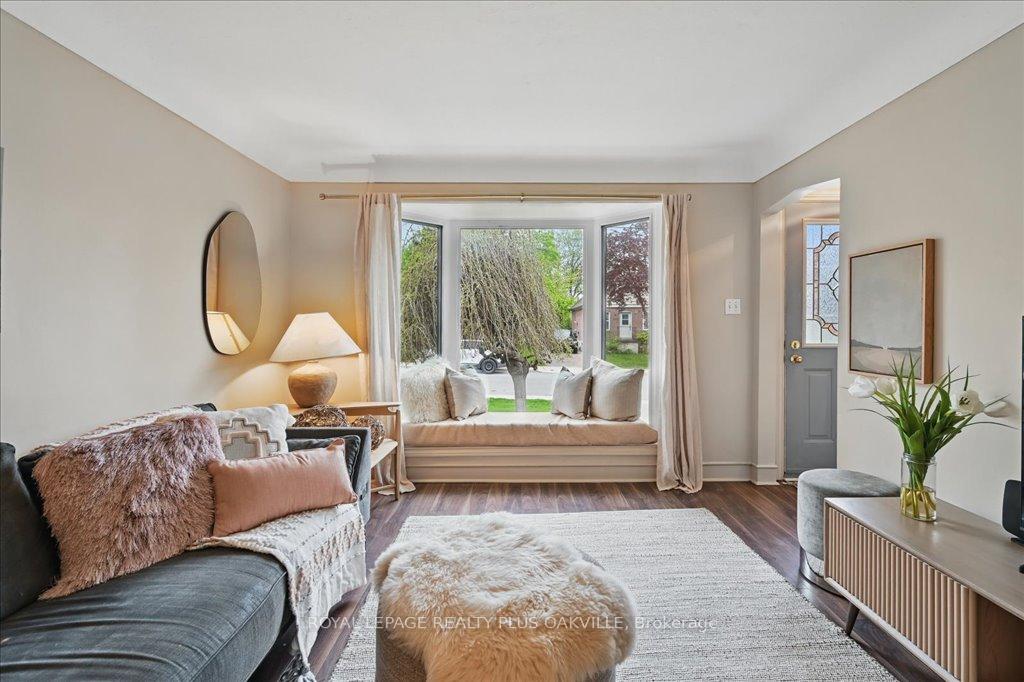 Photo 9 of 361 East 23rd Street, Hamilton, Burkholme — HOMEH