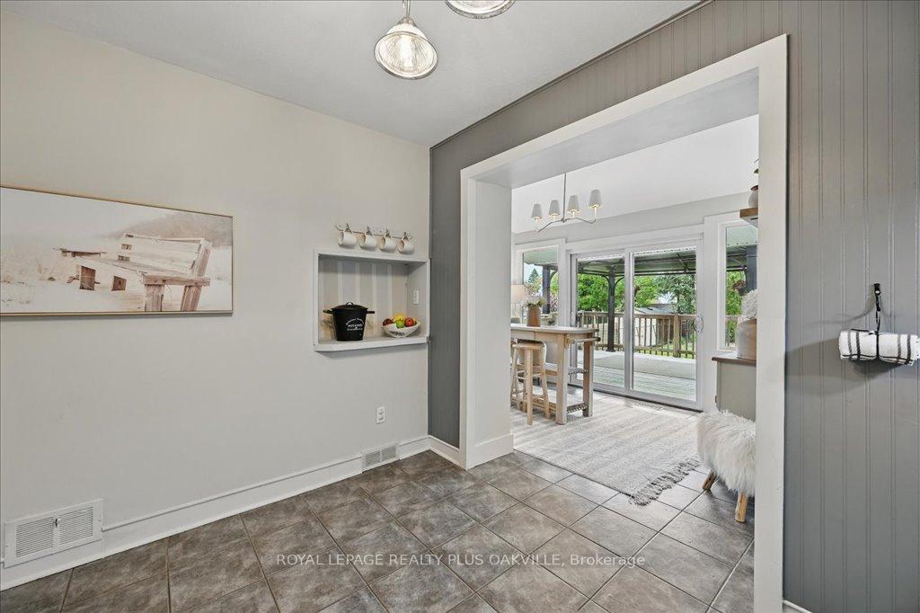 Photo 10 of 361 East 23rd Street, Hamilton, Burkholme — HOMEH