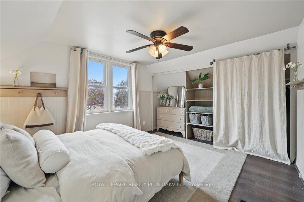 Photo 36 of 361 East 23rd Street, Hamilton, Burkholme — HOMEH