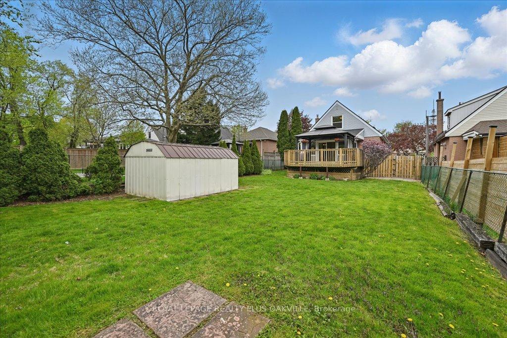 Photo 31 of 361 East 23rd Street, Hamilton, Burkholme — HOMEH