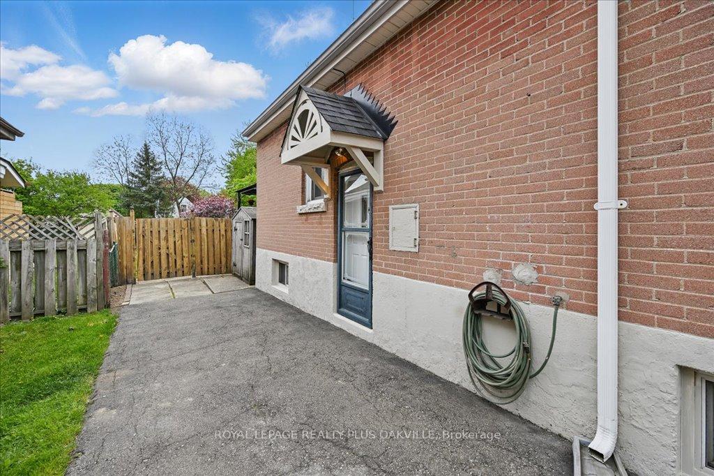 Photo 29 of 361 East 23rd Street, Hamilton, Burkholme — HOMEH