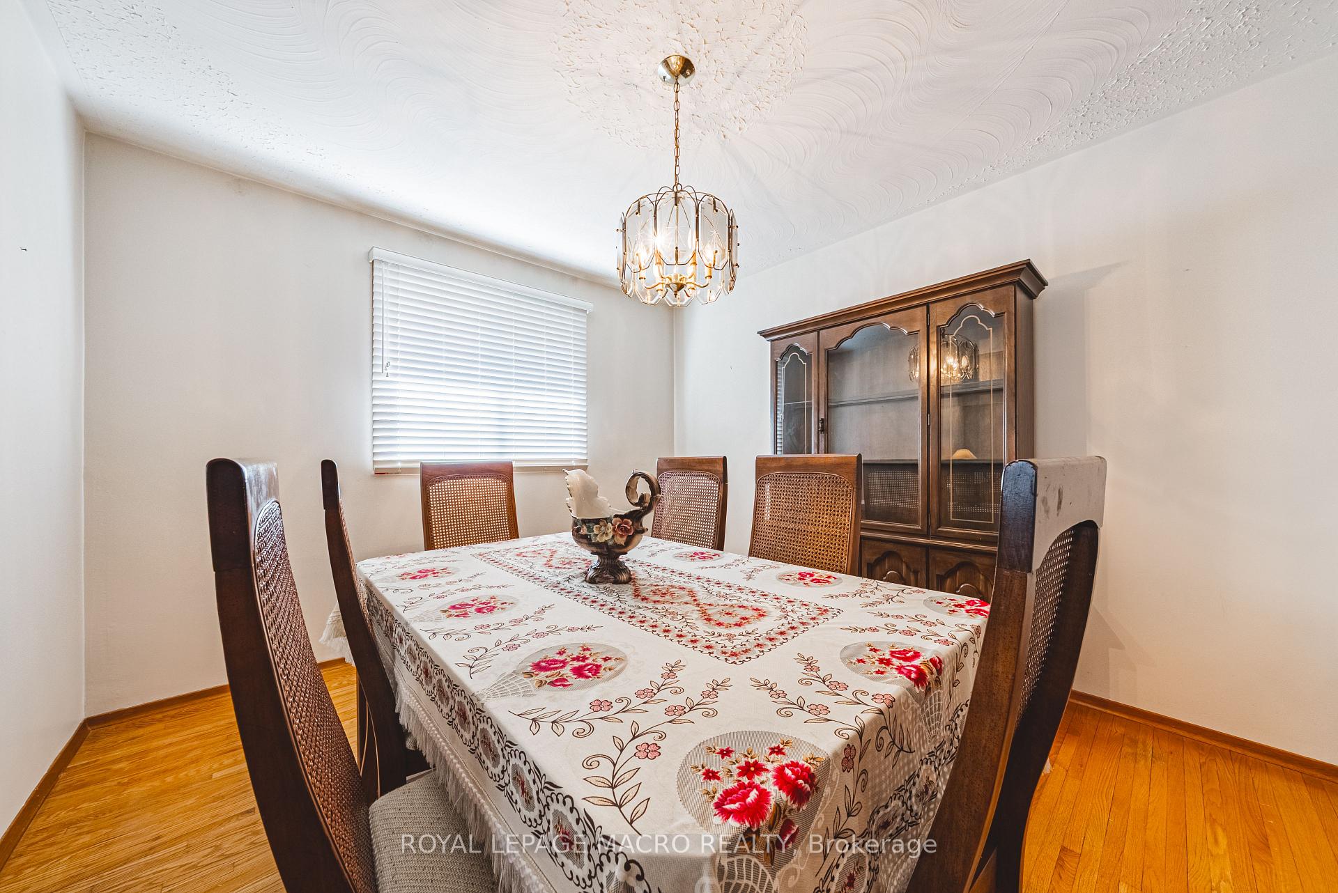 Photo 15 of 107 Marcella Crescent, Hamilton, Gershome — HOMEH
