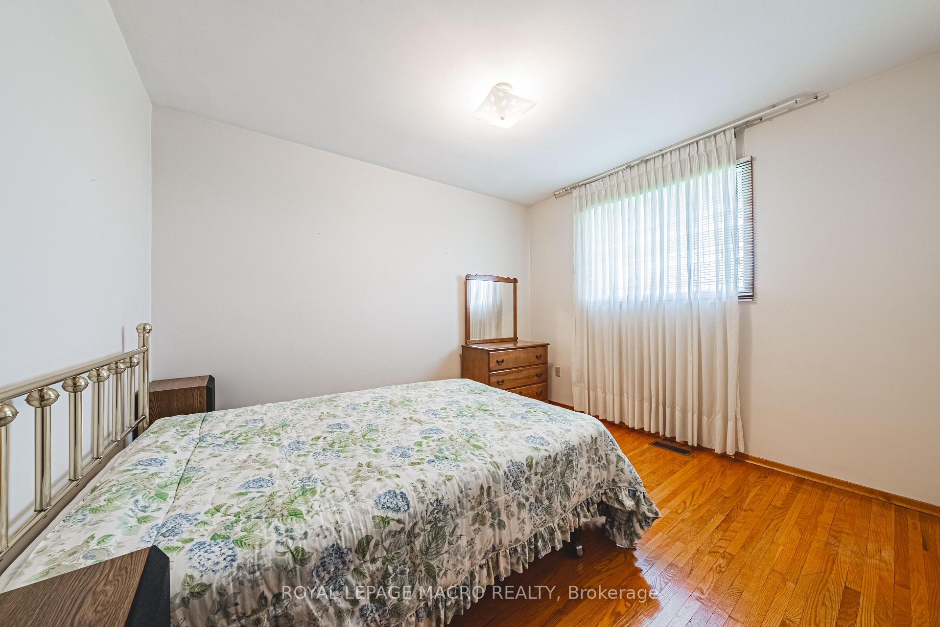 Photo 44 of 107 Marcella Crescent, Hamilton, Gershome — HOMEH
