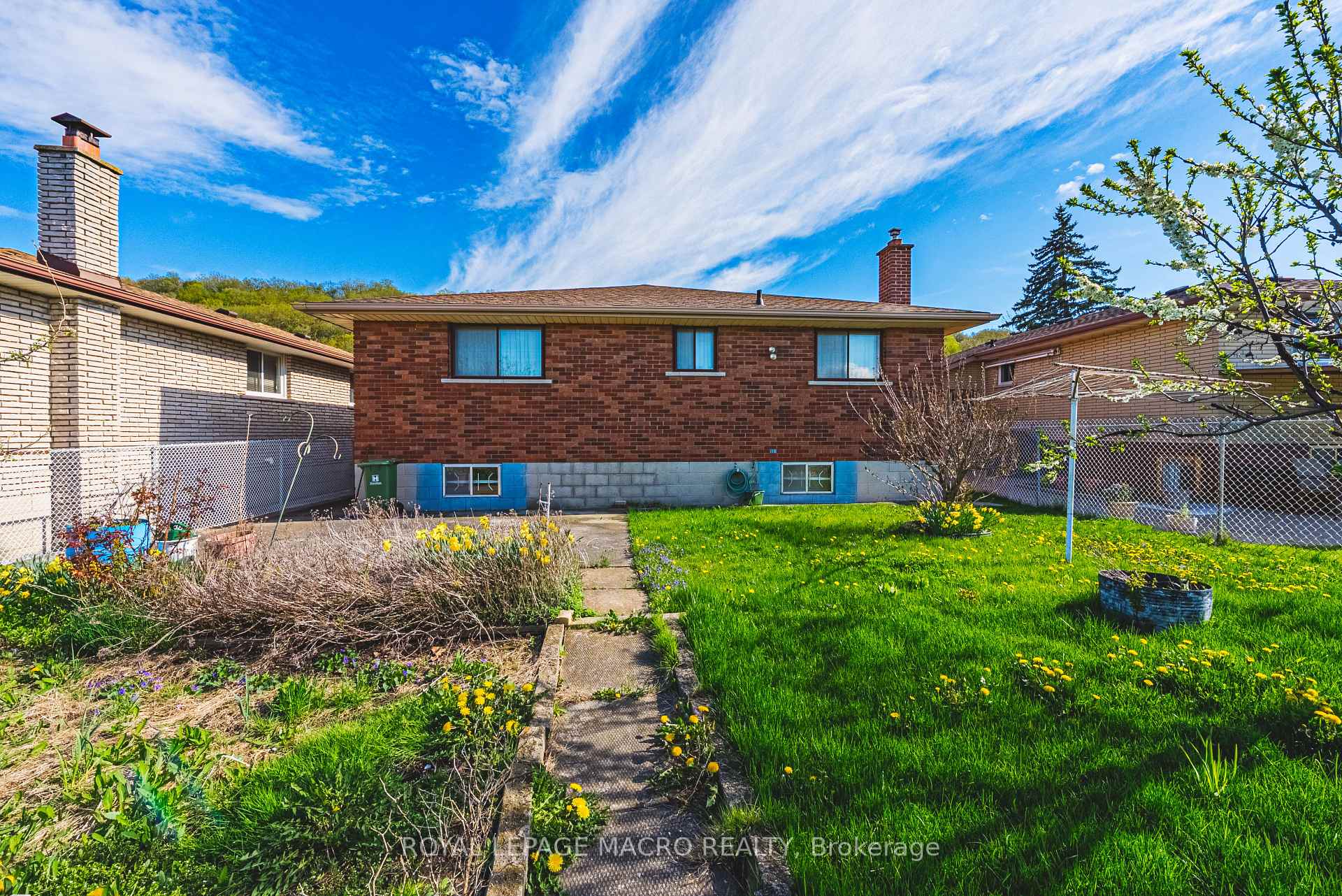Photo 49 of 107 Marcella Crescent, Hamilton, Gershome — HOMEH