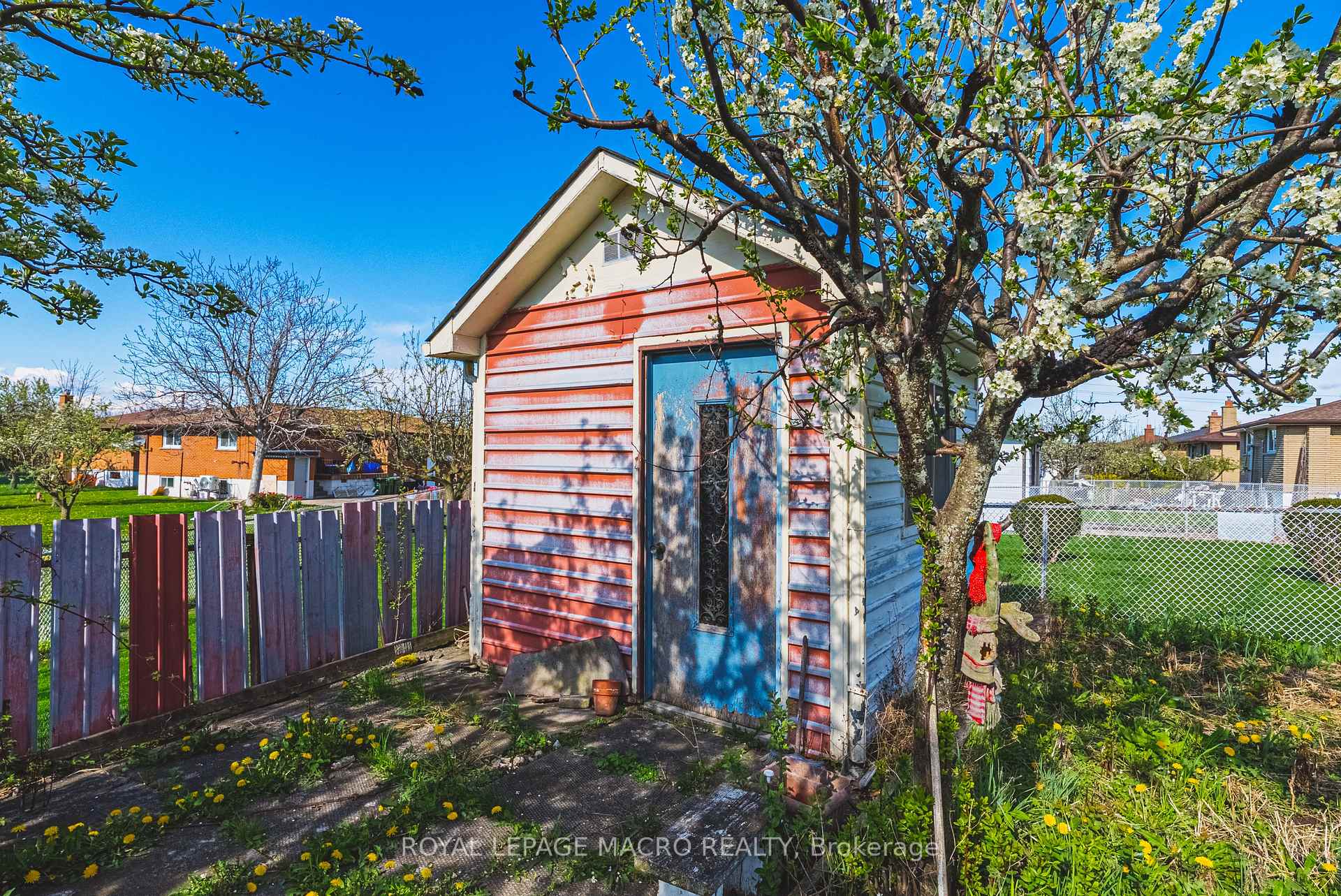 Photo 40 of 107 Marcella Crescent, Hamilton, Gershome — HOMEH