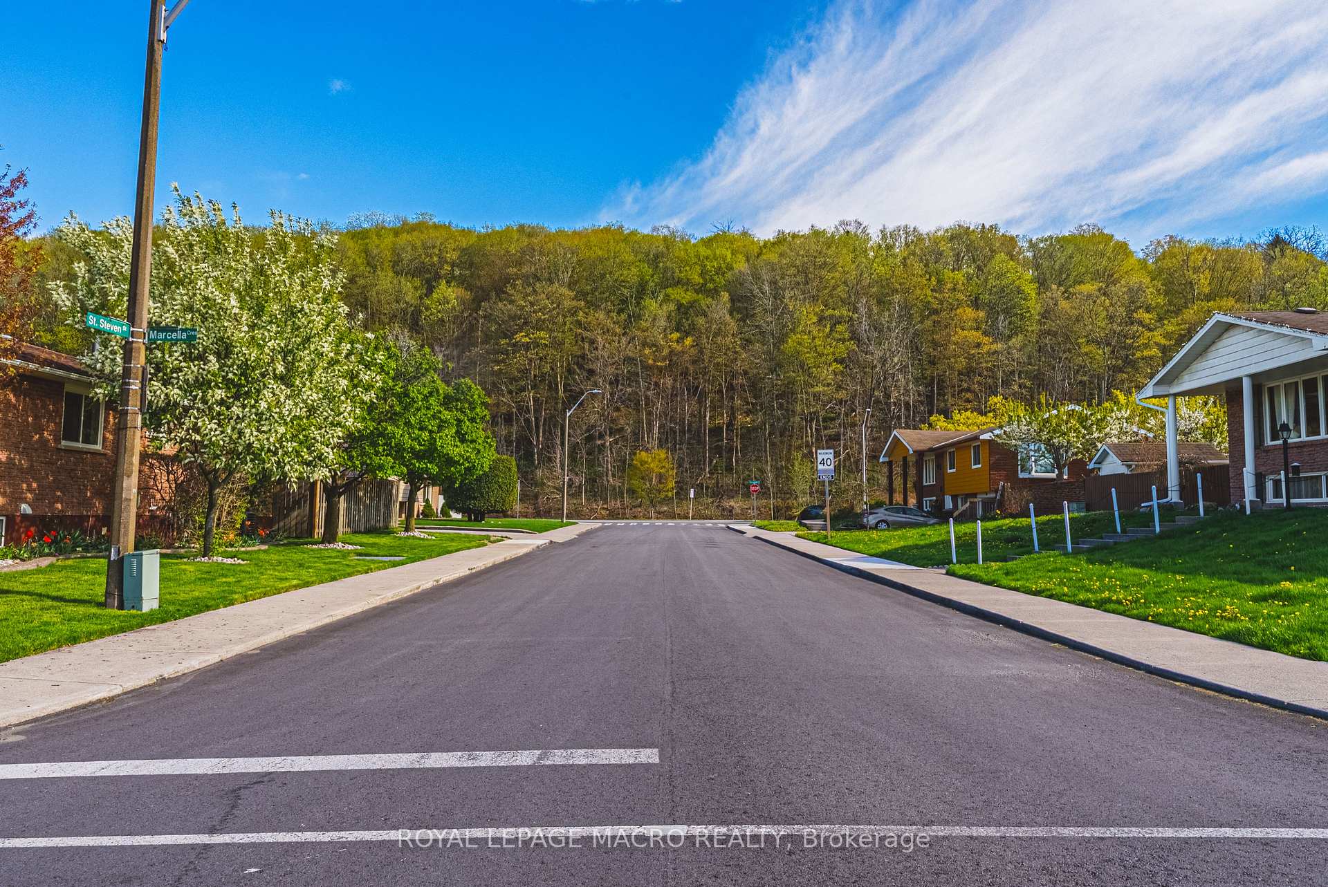 Photo 47 of 107 Marcella Crescent, Hamilton, Gershome — HOMEH