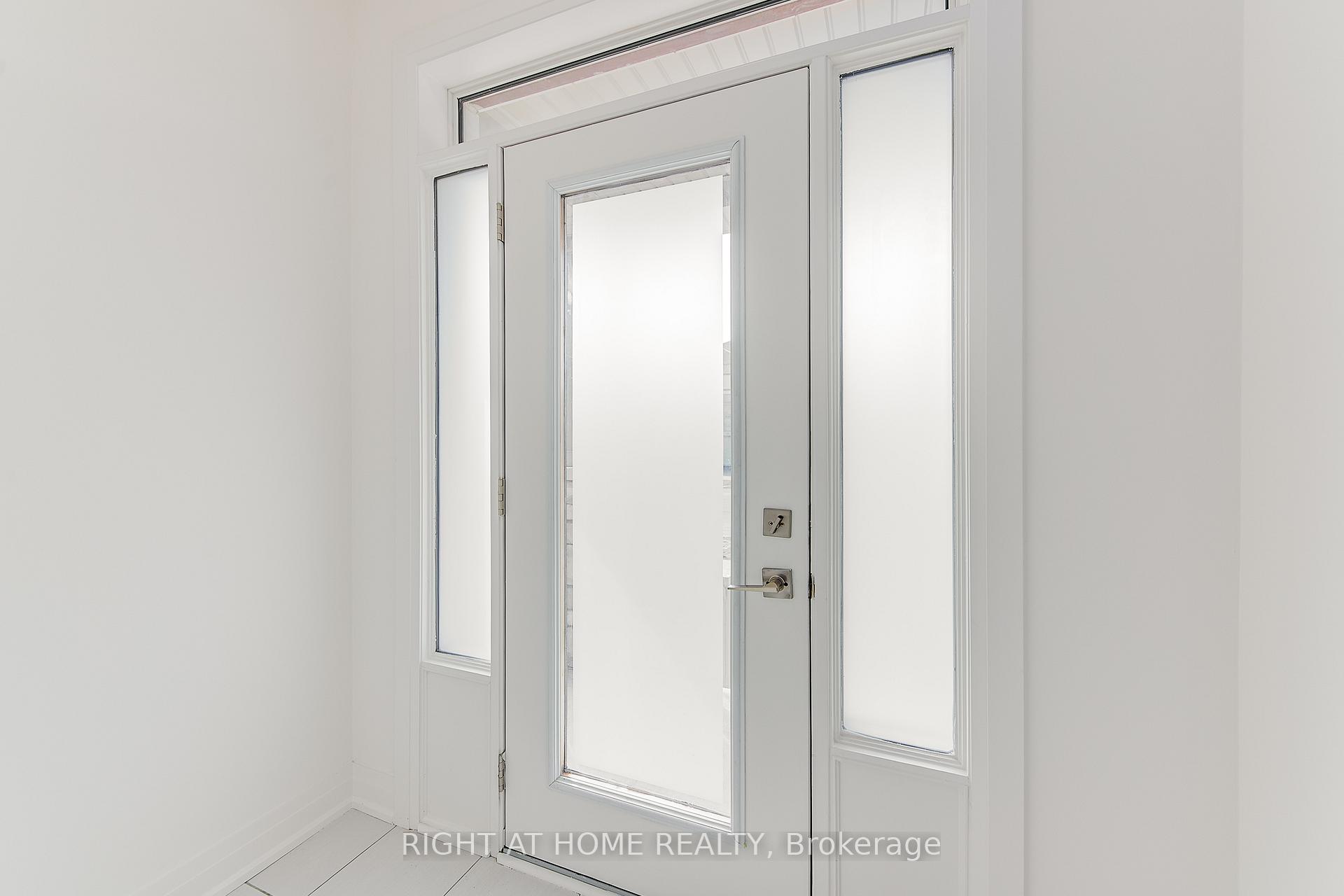 Photo 5 of 45 Shepherd Drive, Barrie, Rural Barrie Southeast — HOMEH