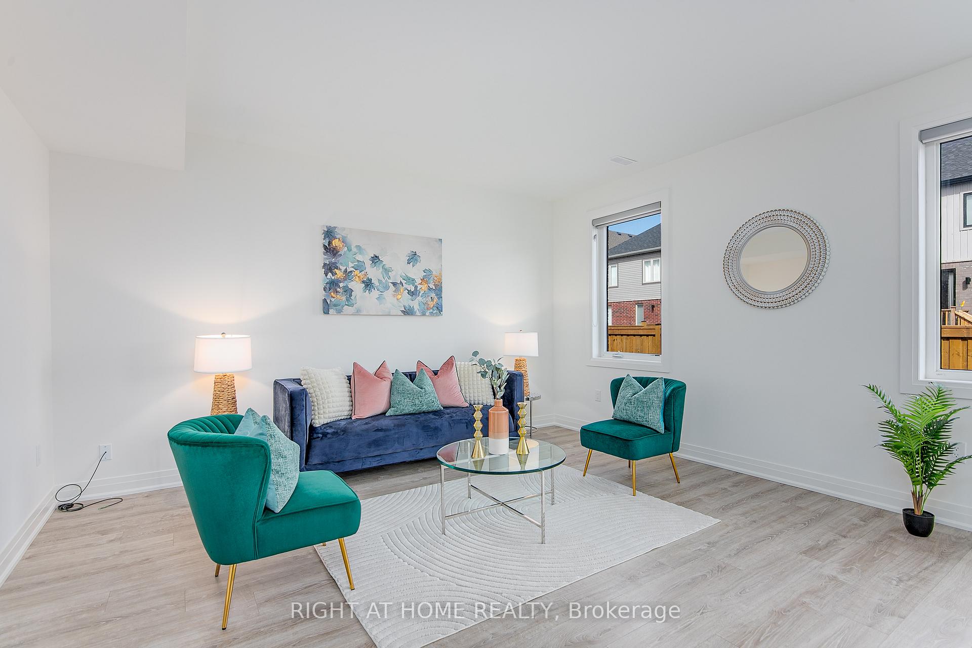Photo 10 of 45 Shepherd Drive, Barrie, Rural Barrie Southeast — HOMEH