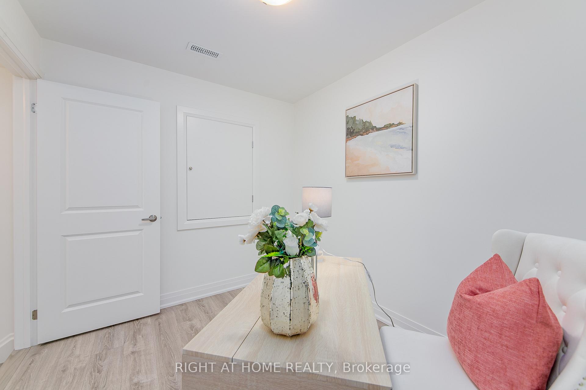 Photo 8 of 45 Shepherd Drive, Barrie, Rural Barrie Southeast — HOMEH