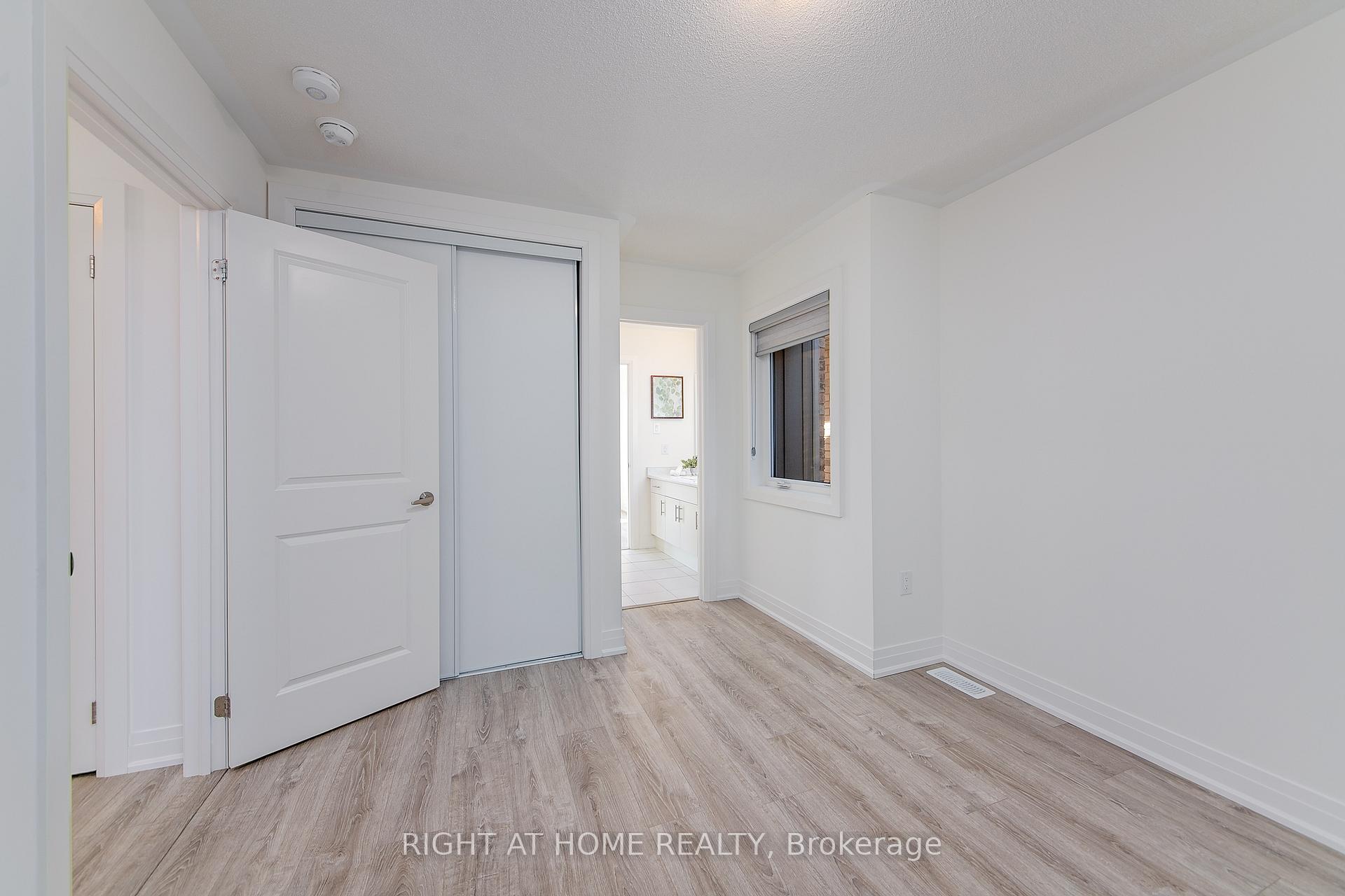 Photo 41 of 45 Shepherd Drive, Barrie, Rural Barrie Southeast — HOMEH