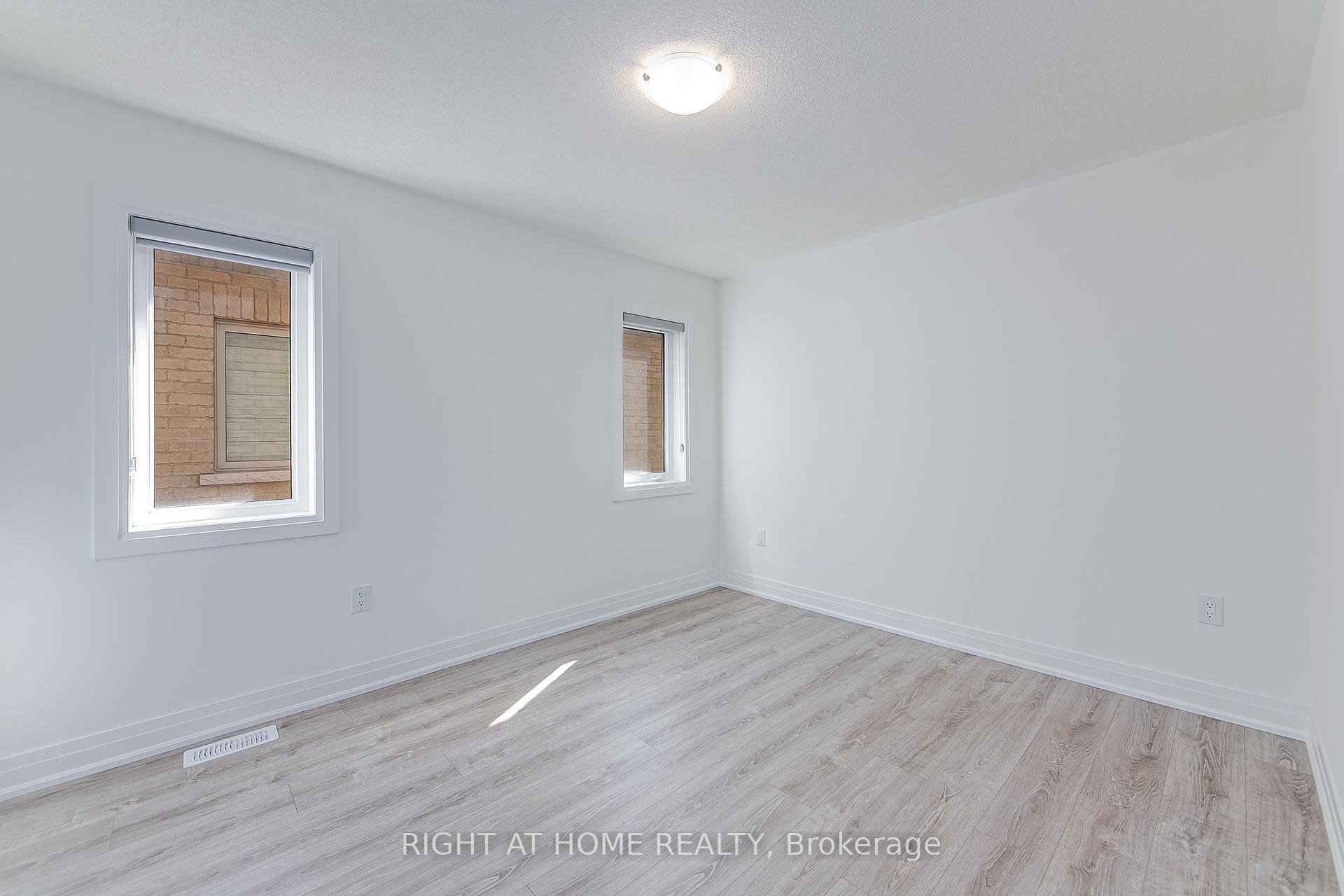 Photo 37 of 45 Shepherd Drive, Barrie, Rural Barrie Southeast — HOMEH