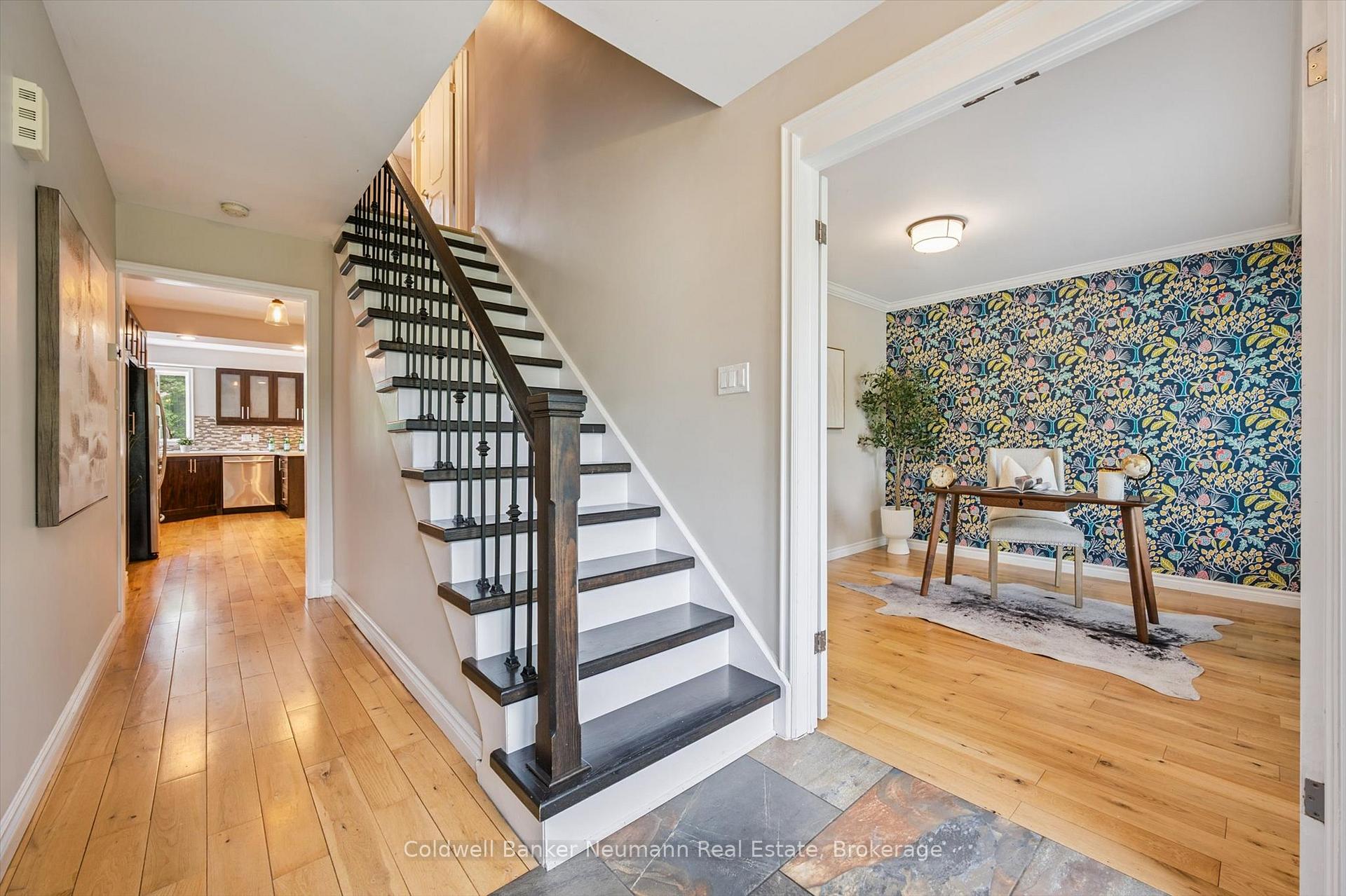 Photo 5 of 30 Maple Street, Guelph, Dovercliffe Park/Old University — HOMEH
