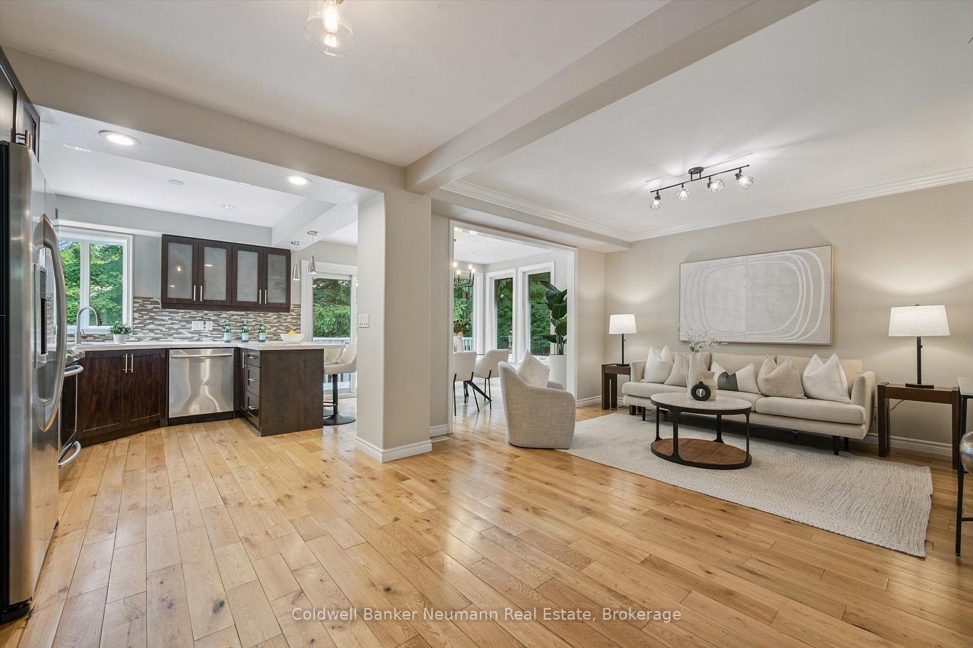 Photo 6 of 30 Maple Street, Guelph, Dovercliffe Park/Old University — HOMEH