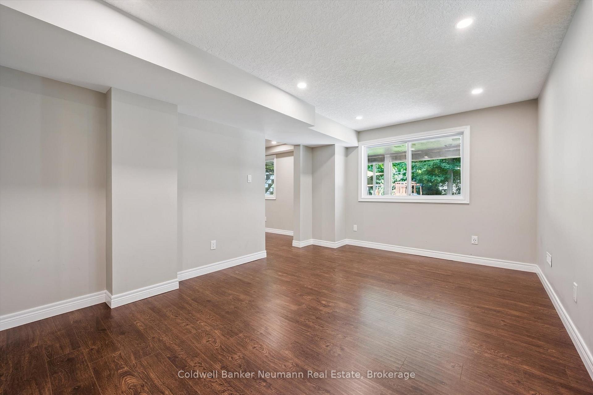 Photo 35 of 30 Maple Street, Guelph, Dovercliffe Park/Old University — HOMEH