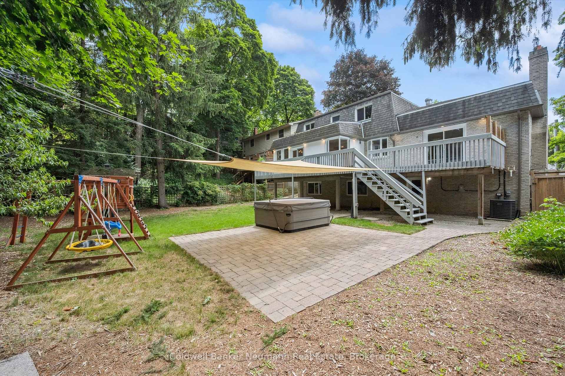 Photo 42 of 30 Maple Street, Guelph, Dovercliffe Park/Old University — HOMEH