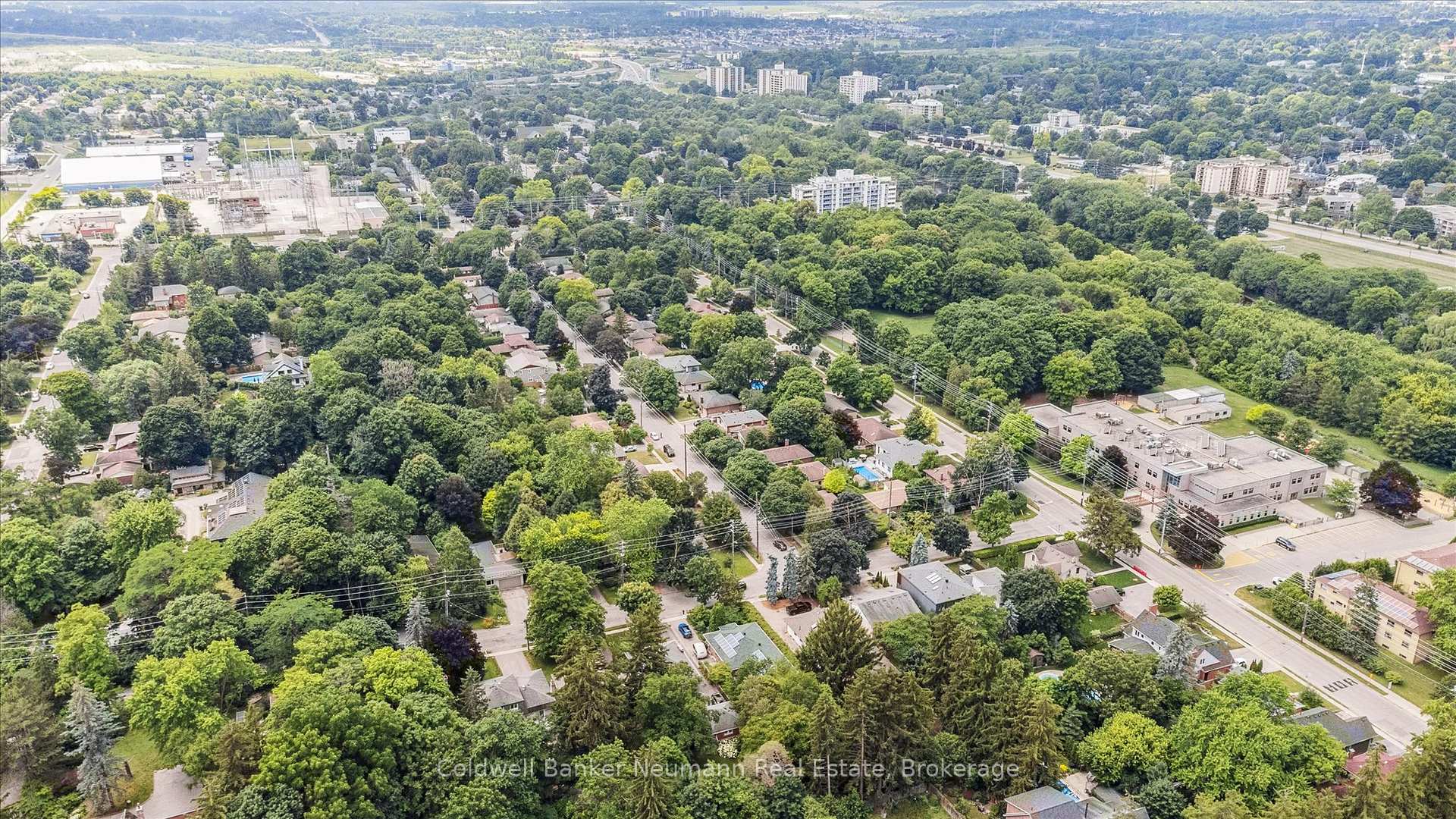 Photo 47 of 30 Maple Street, Guelph, Dovercliffe Park/Old University — HOMEH