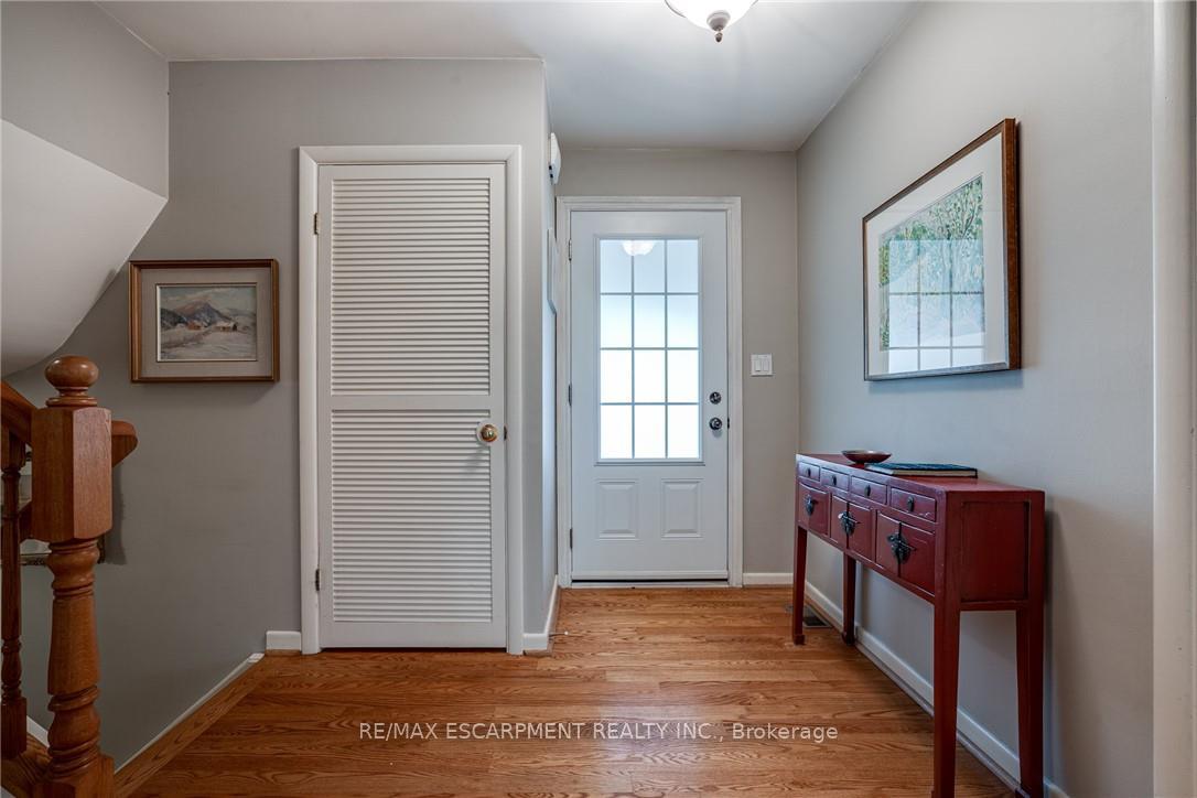 Photo 17 of 5 Normandy Place, Hamilton, Dundas — HOMEH
